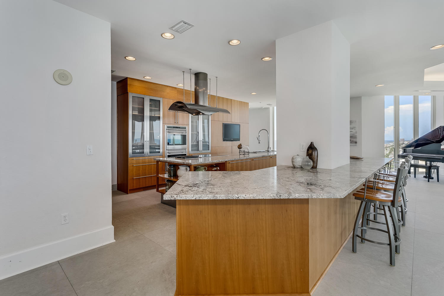 BEACH CLUB CONDO THE - Residential