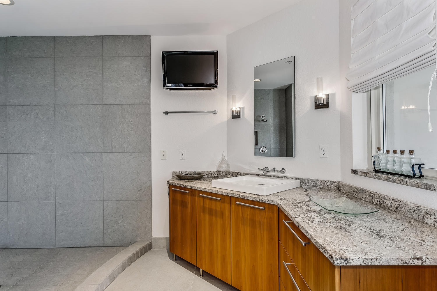 BEACH CLUB CONDO THE - Residential
