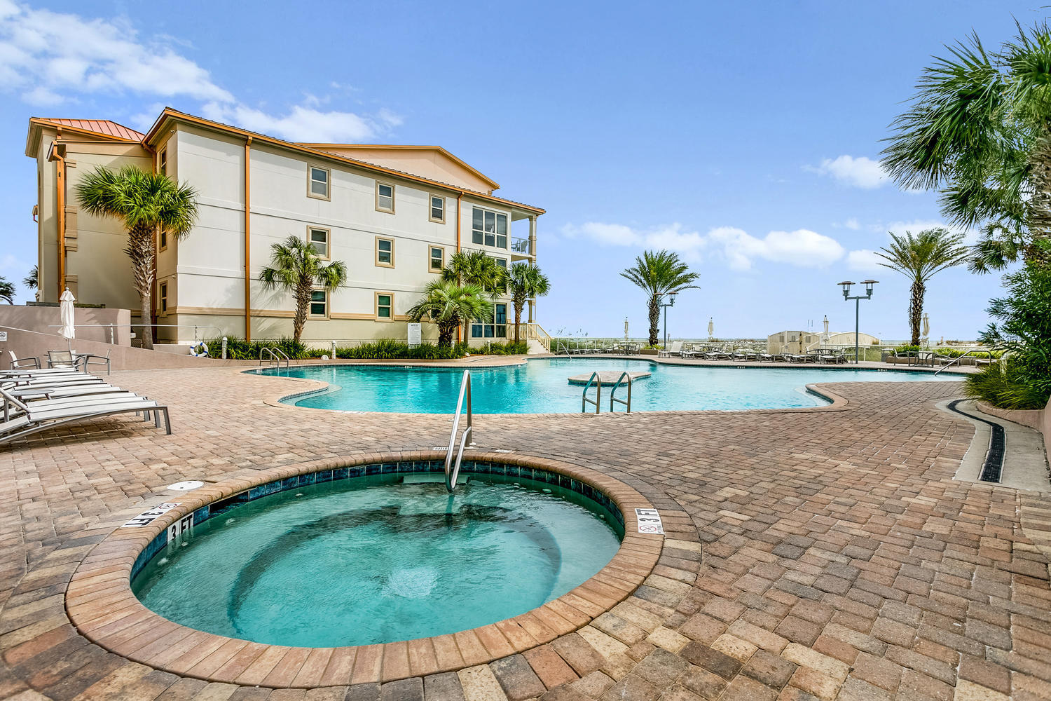 BEACH CLUB CONDO THE - Residential