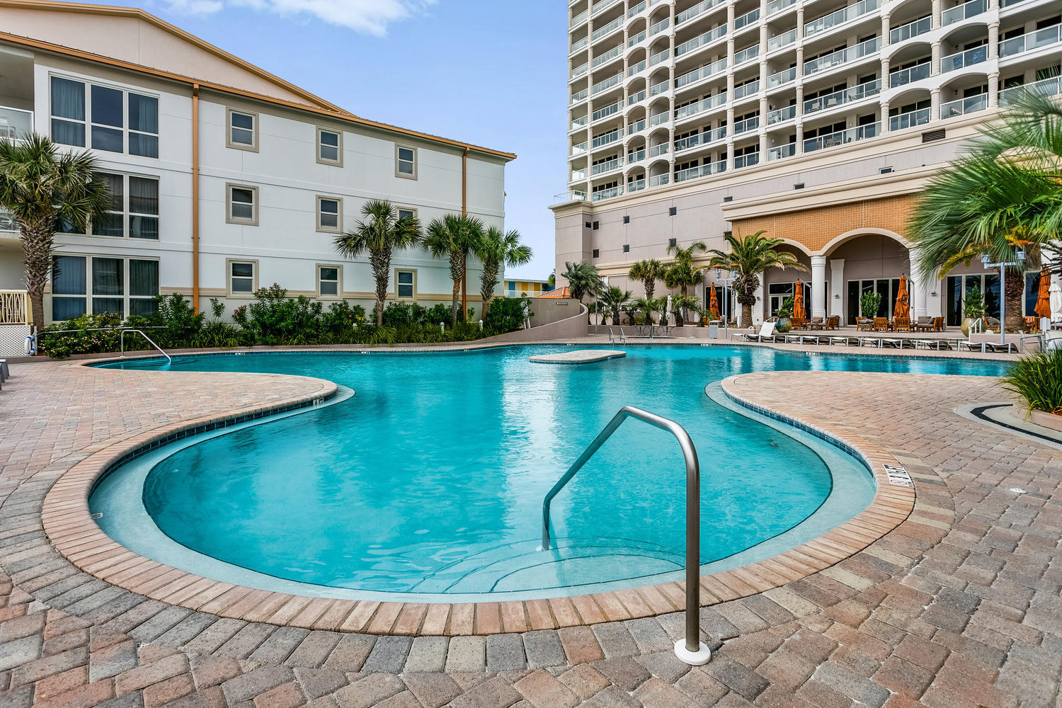 BEACH CLUB CONDO THE - Residential