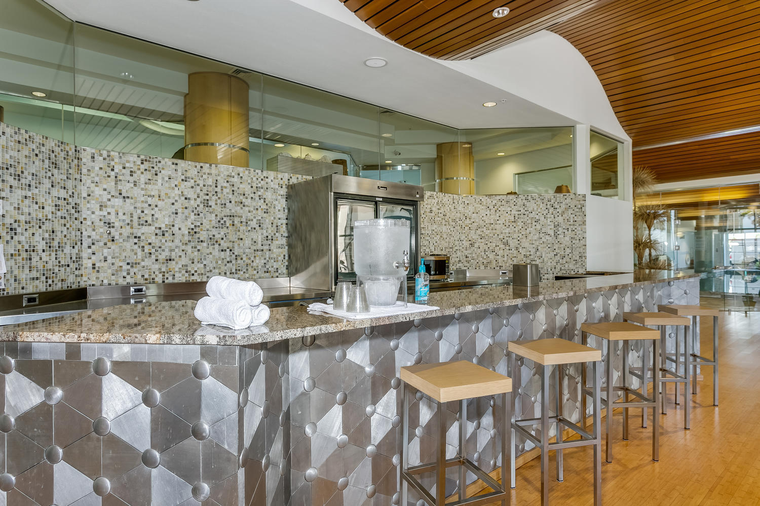 BEACH CLUB CONDO THE - Residential