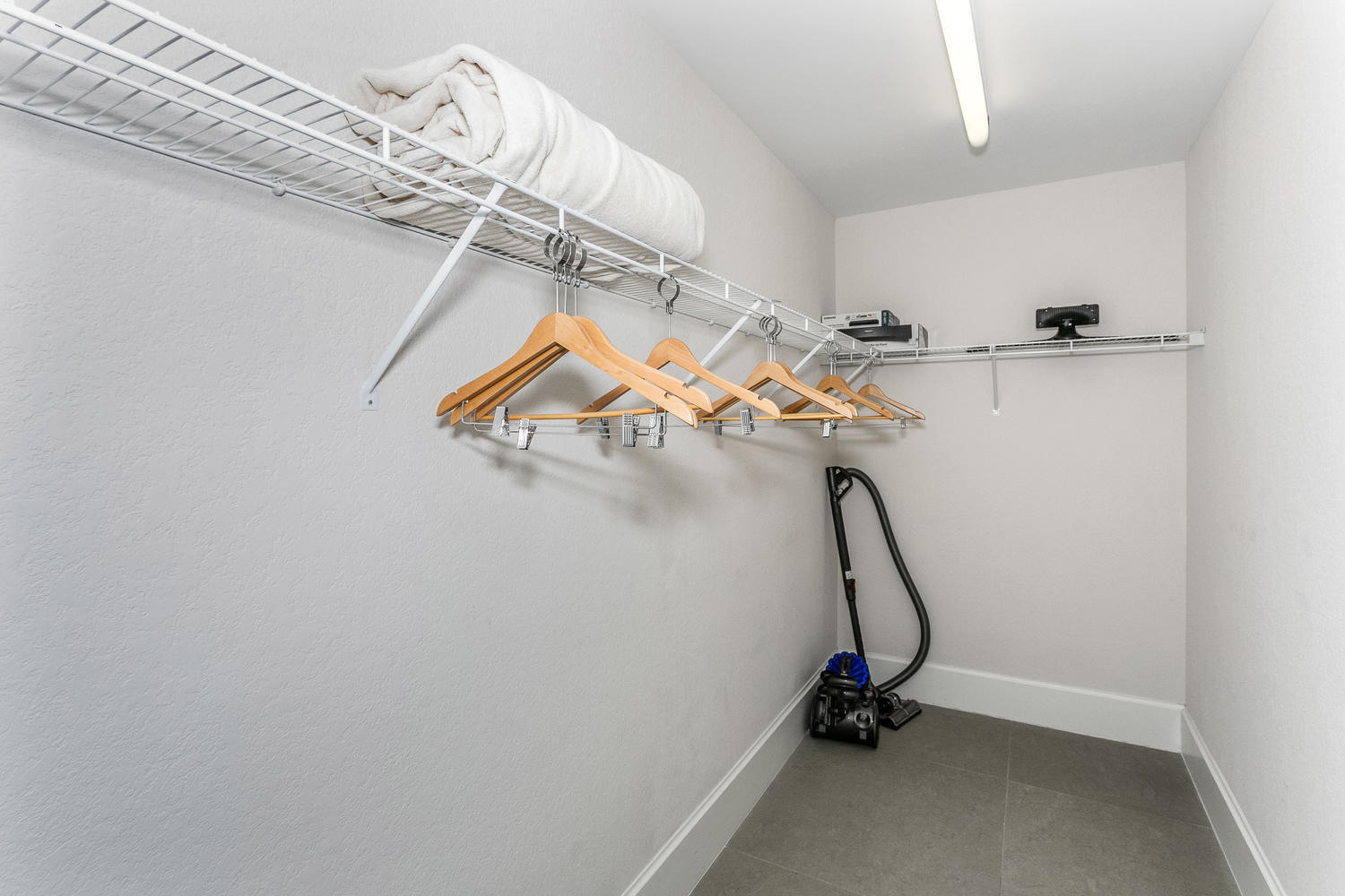 BEACH CLUB CONDO THE - Residential