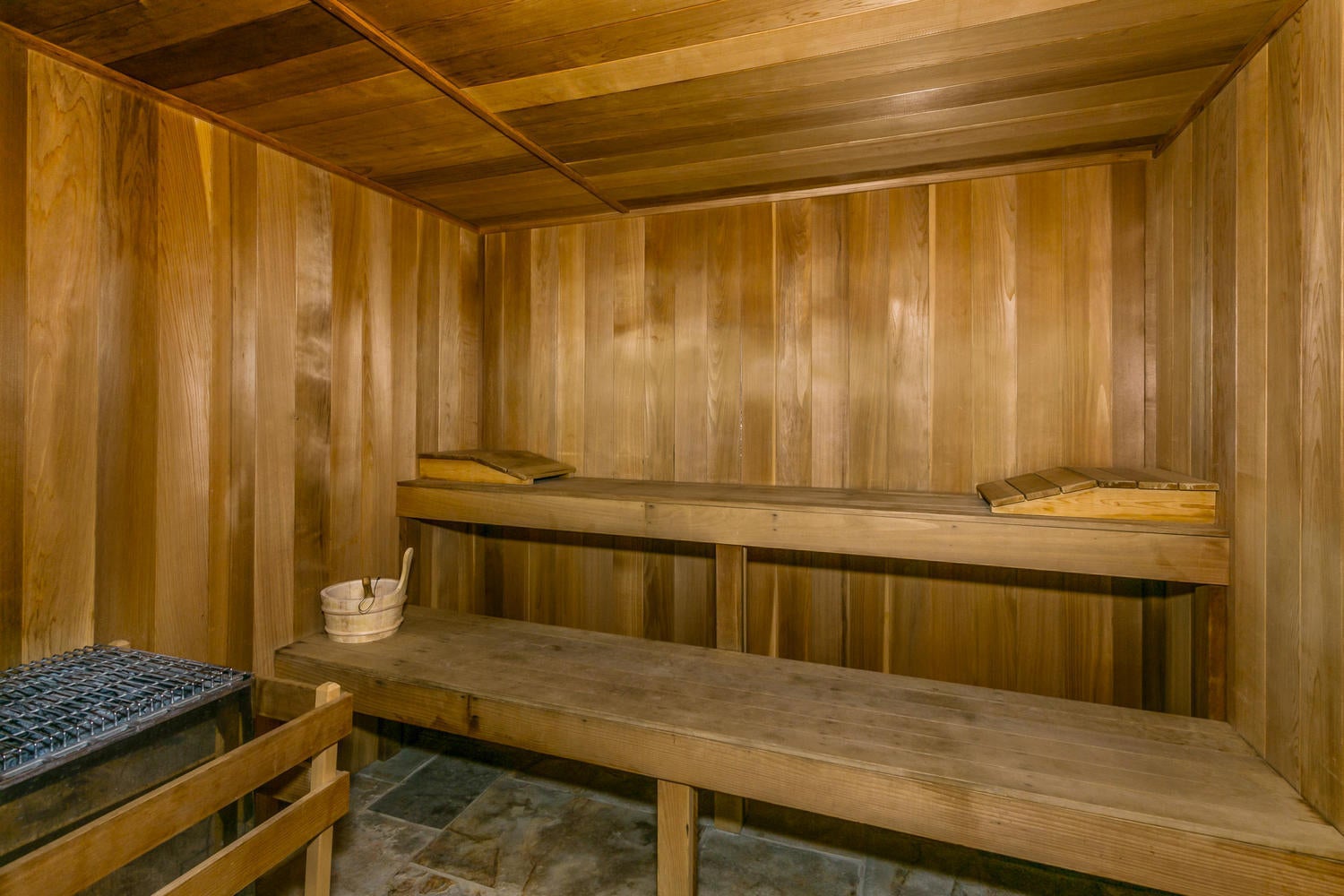 BEACH CLUB CONDO THE - Residential