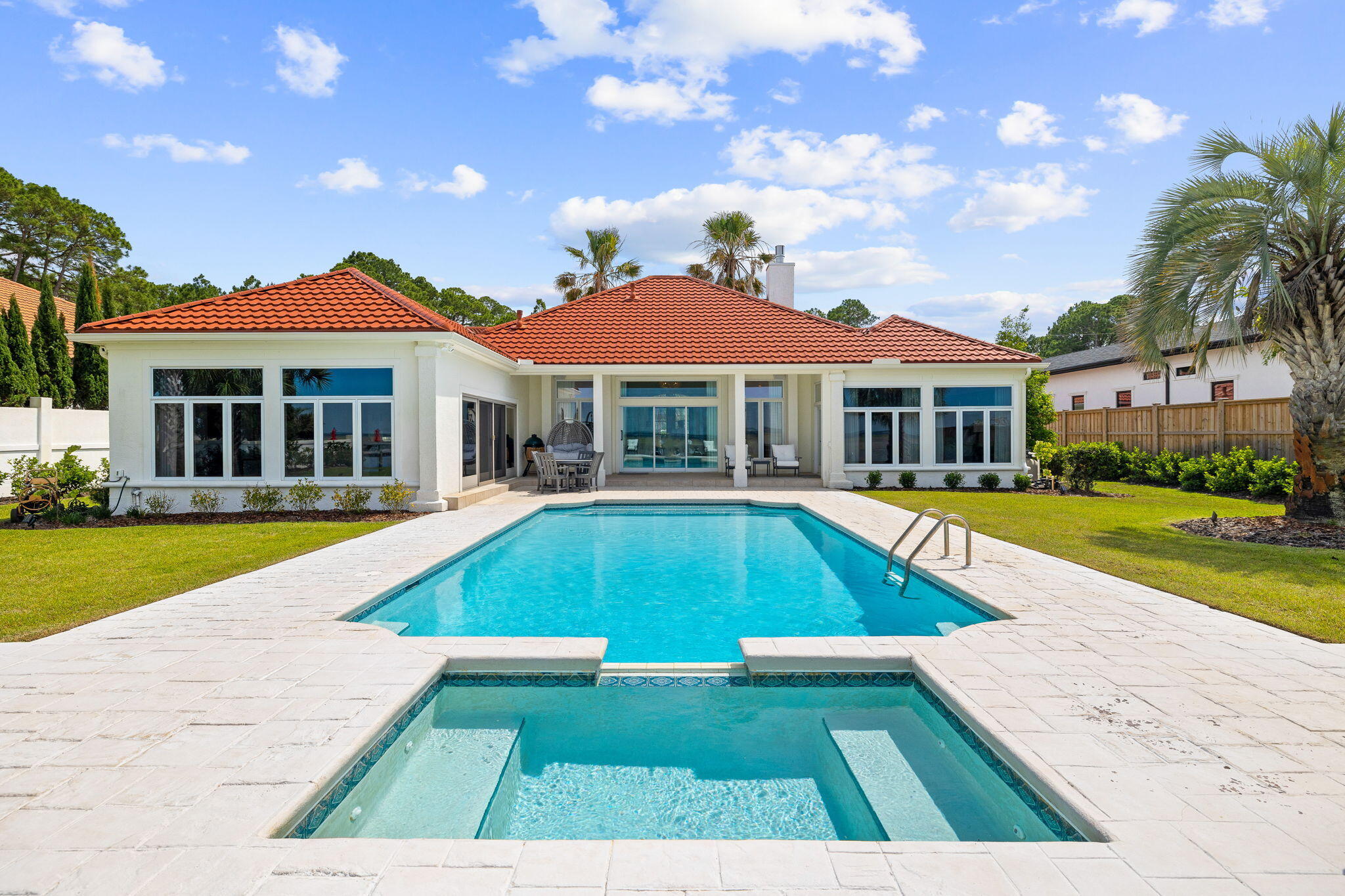 HOLIDAY SHORE ESTATES - Residential