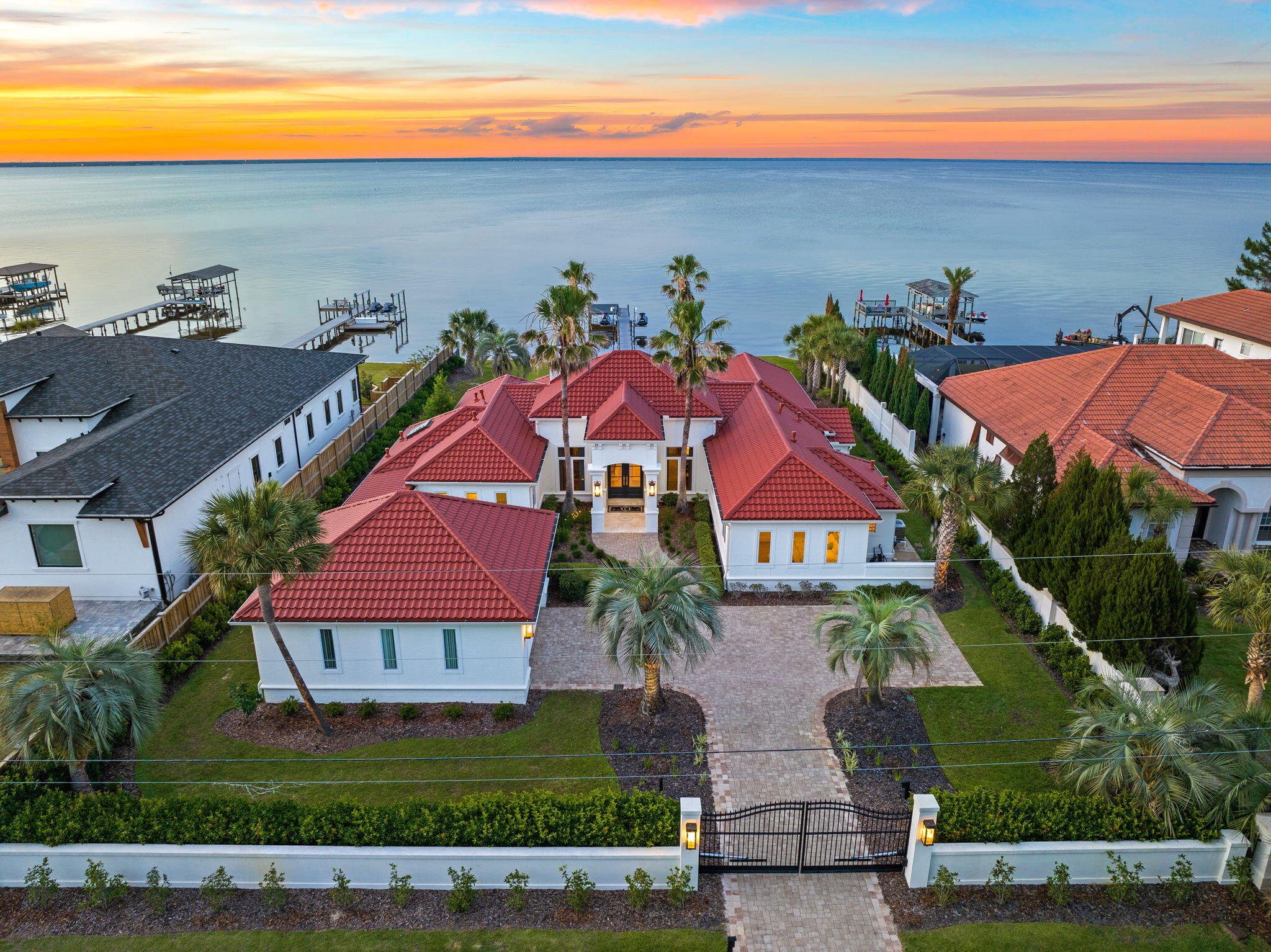 HOLIDAY SHORE ESTATES - Residential