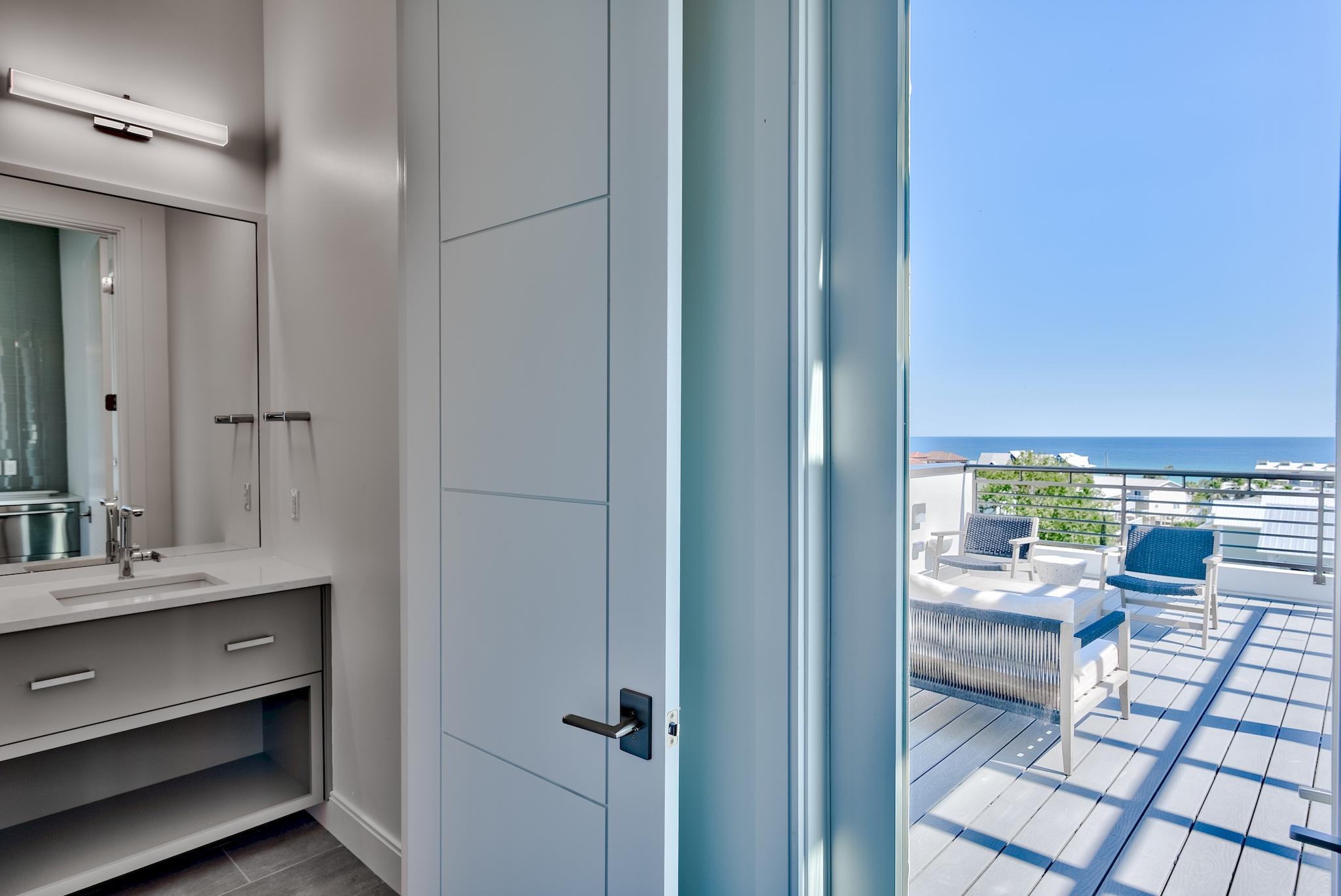 CREST DELEVLOPMENT - Residential