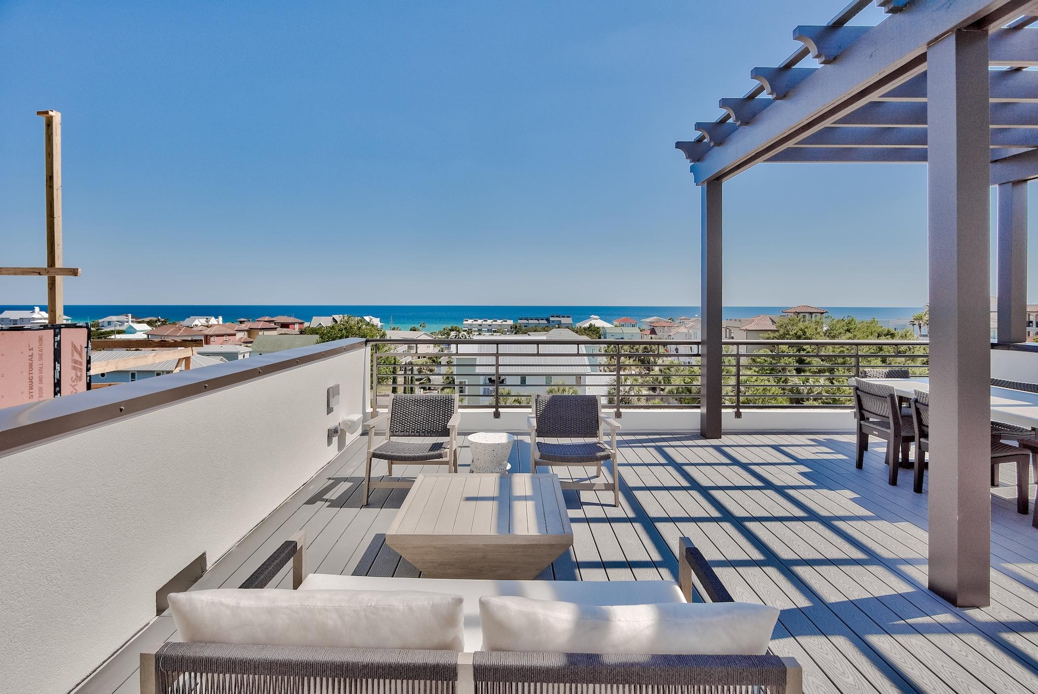 CREST DELEVLOPMENT - Residential