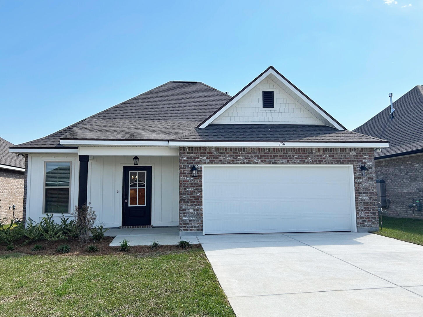 THE BLUFFS AT LAFAYETTE - Residential
