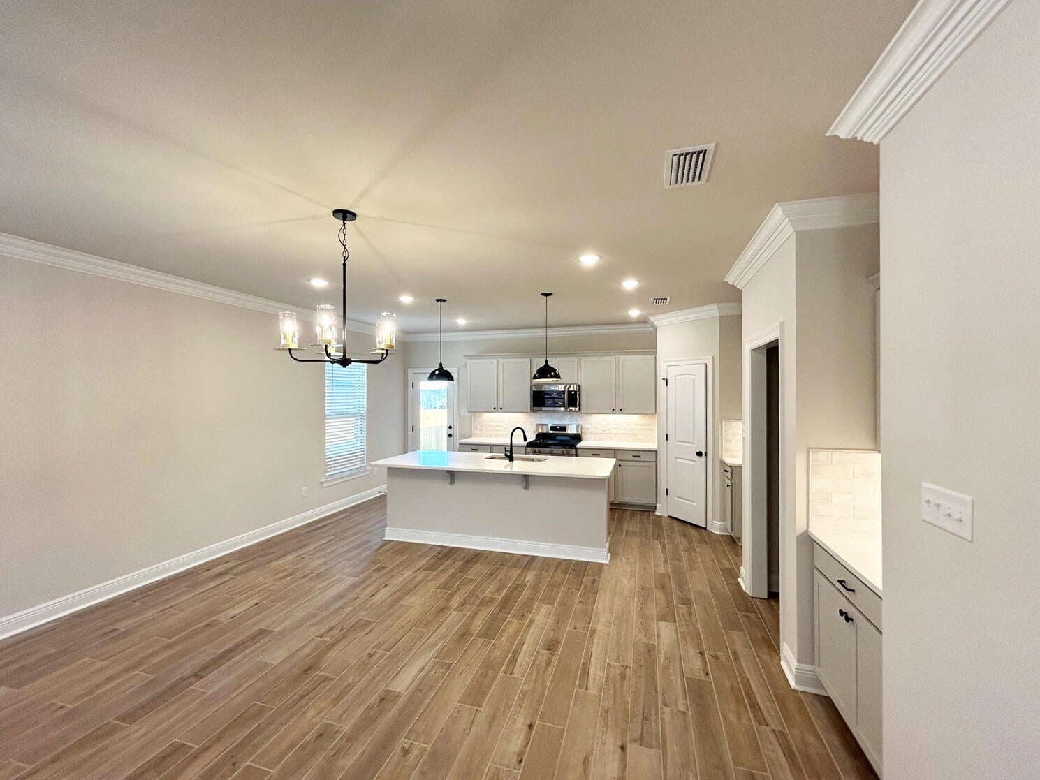 THE BLUFFS AT LAFAYETTE - Residential