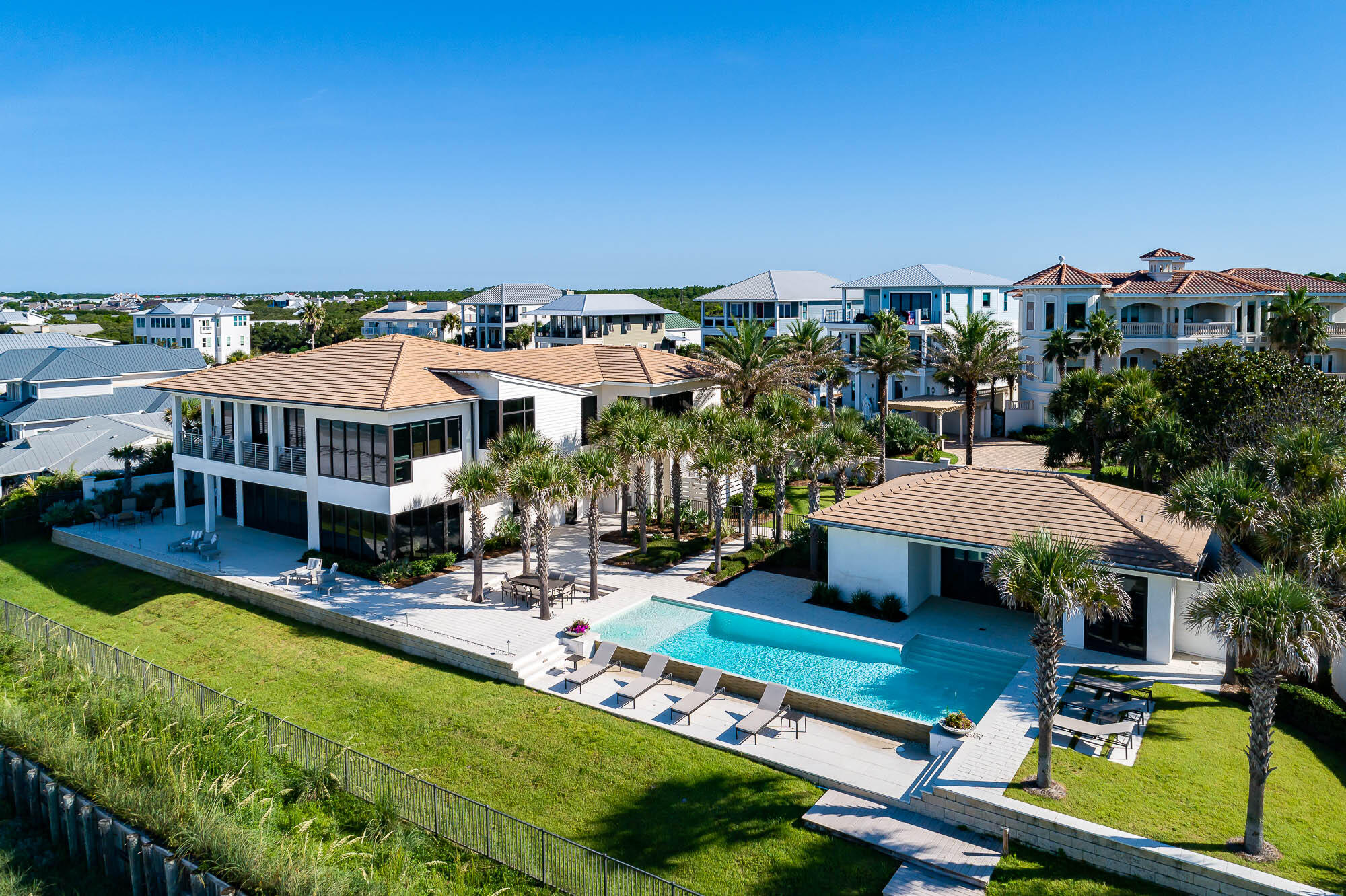 PELICAN POINTE AT CAMP CREEK - Residential