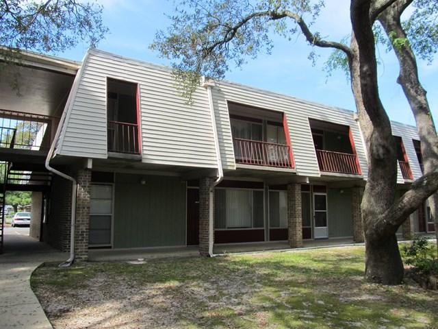 Nice unit with ceiling fans and lots of storage space. View of the water and the pool from the back patio. Complex has pool, tennis courts, basketball net, dock and boat slips available on a first come first serve basis. Assigned parking. No smoking and not pets. All ERA American Real Estate residents are enrolled in the Resident Benefits Package (RBP) for $35/month which includes HVAC air filter delivery (for applicable properties), credit building to help boost your credit score with timely rent payments, $1M Identity Protection, utility concierge service making utility connection a breeze during your move-in, our best-in-class resident rewards program, and much more! More details upon application.
