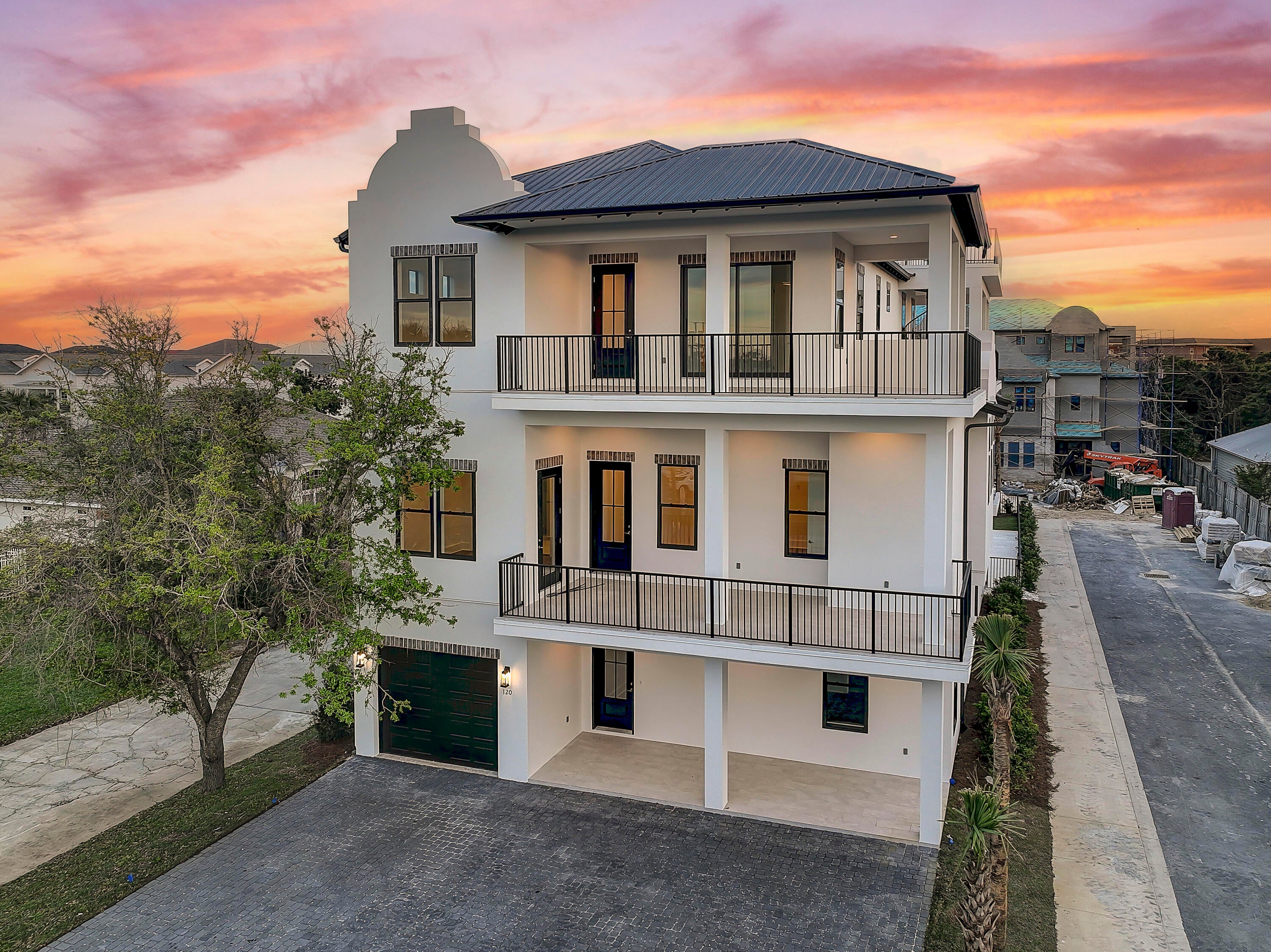 PAYNE STREET COTTAGES - Residential