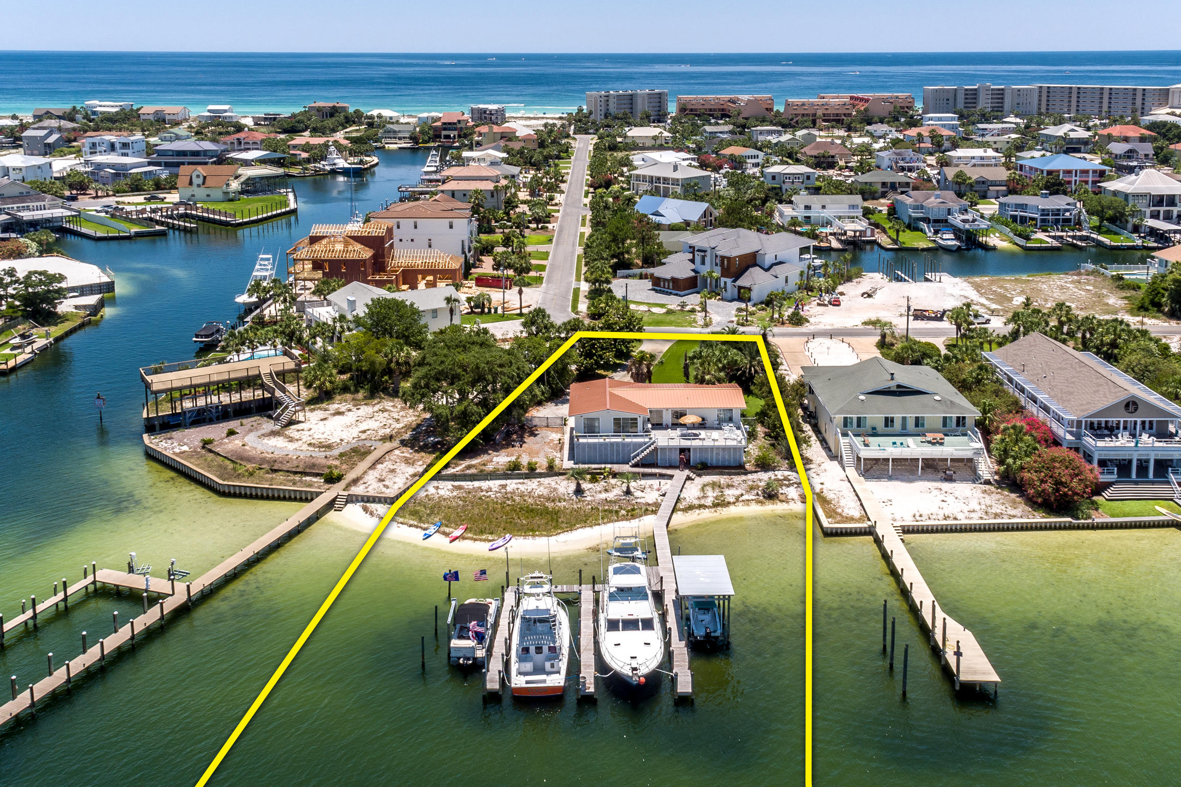 HOLIDAY ISLE - Residential