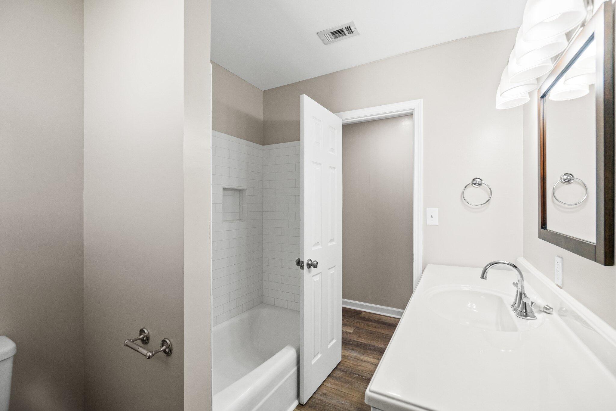 LANDMARK CONDO - Residential
