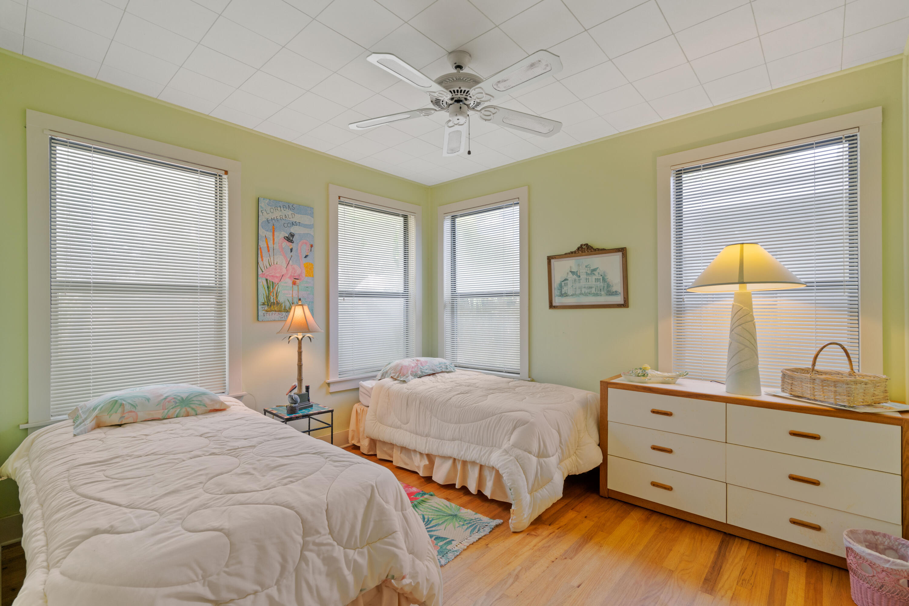 BLUE MOUNTAIN BEACH - Residential