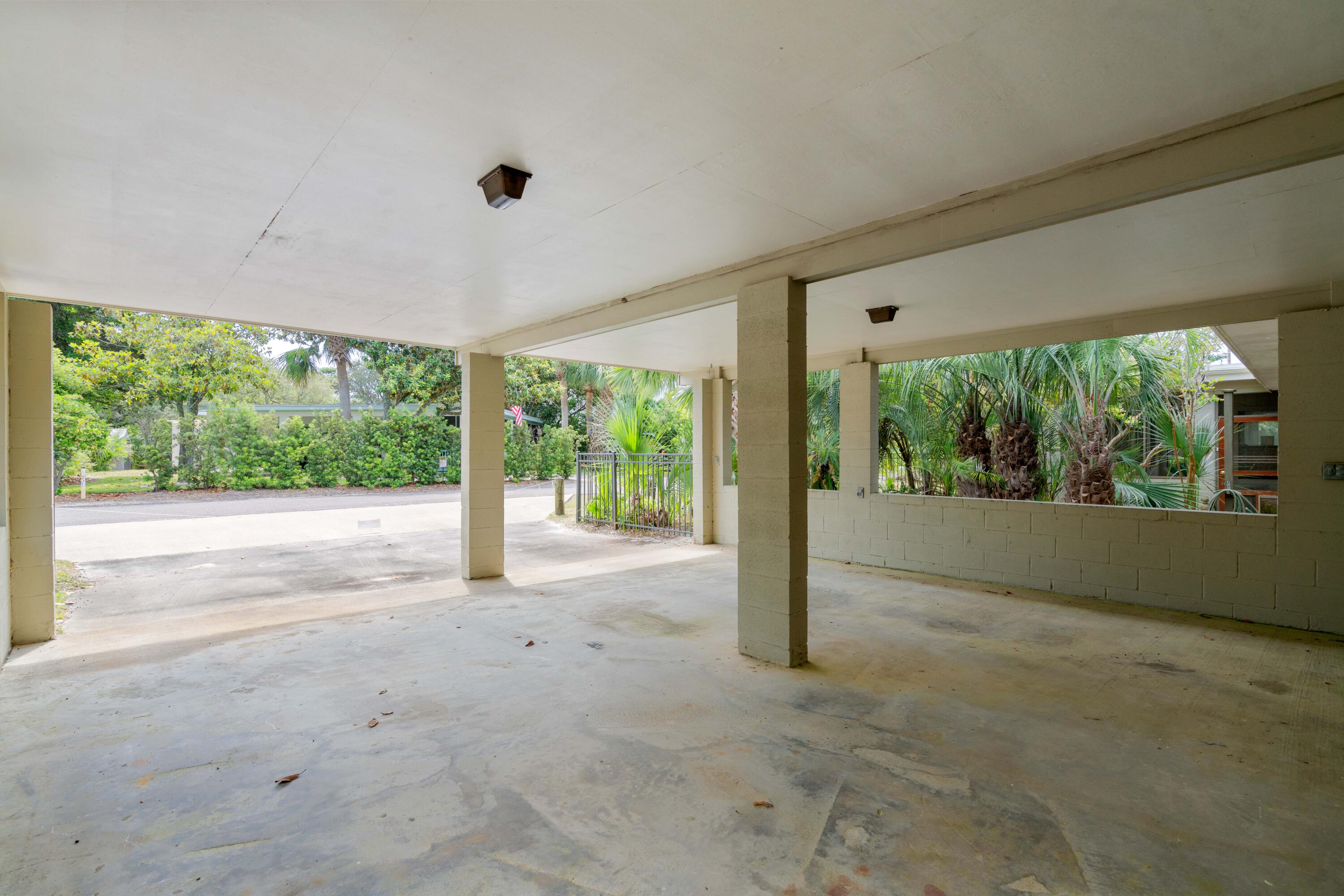 BLUE MOUNTAIN BEACH - Residential