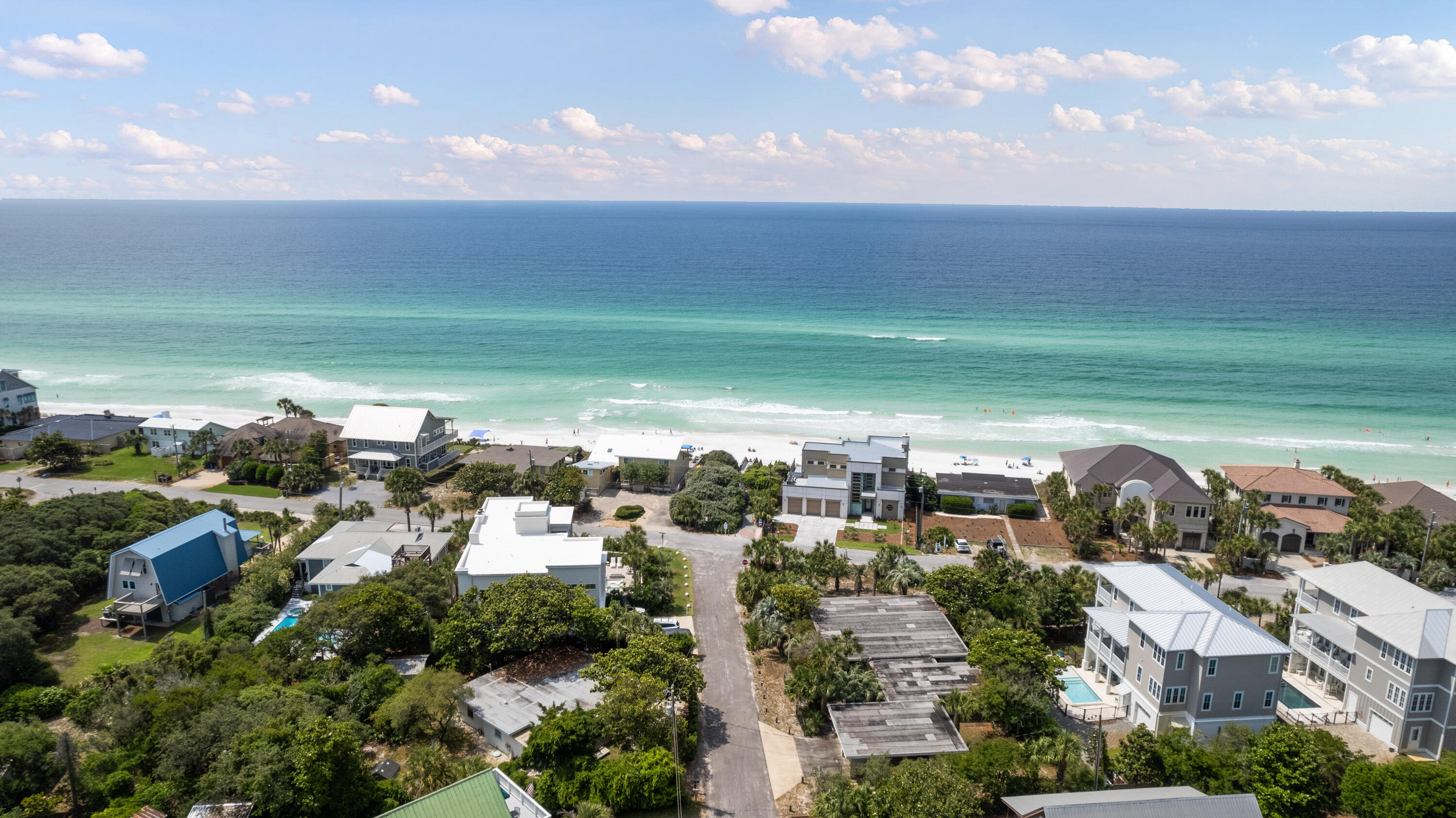 BLUE MOUNTAIN BEACH - Residential