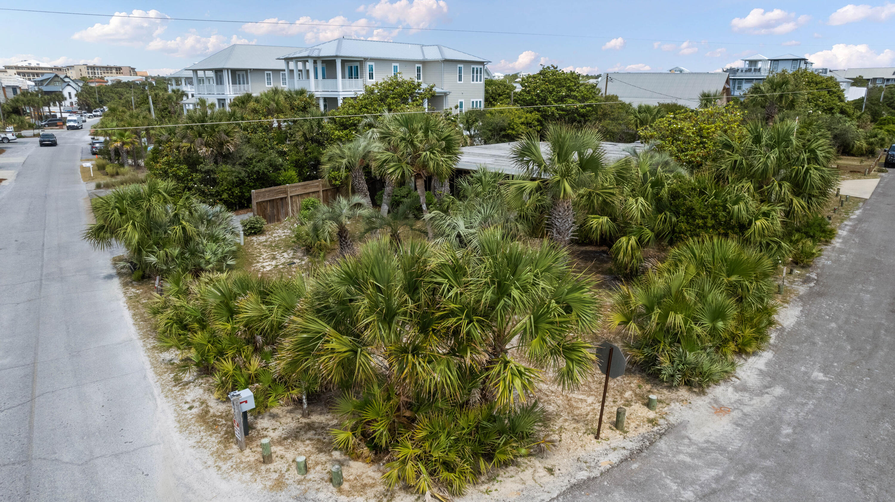 BLUE MOUNTAIN BEACH - Residential