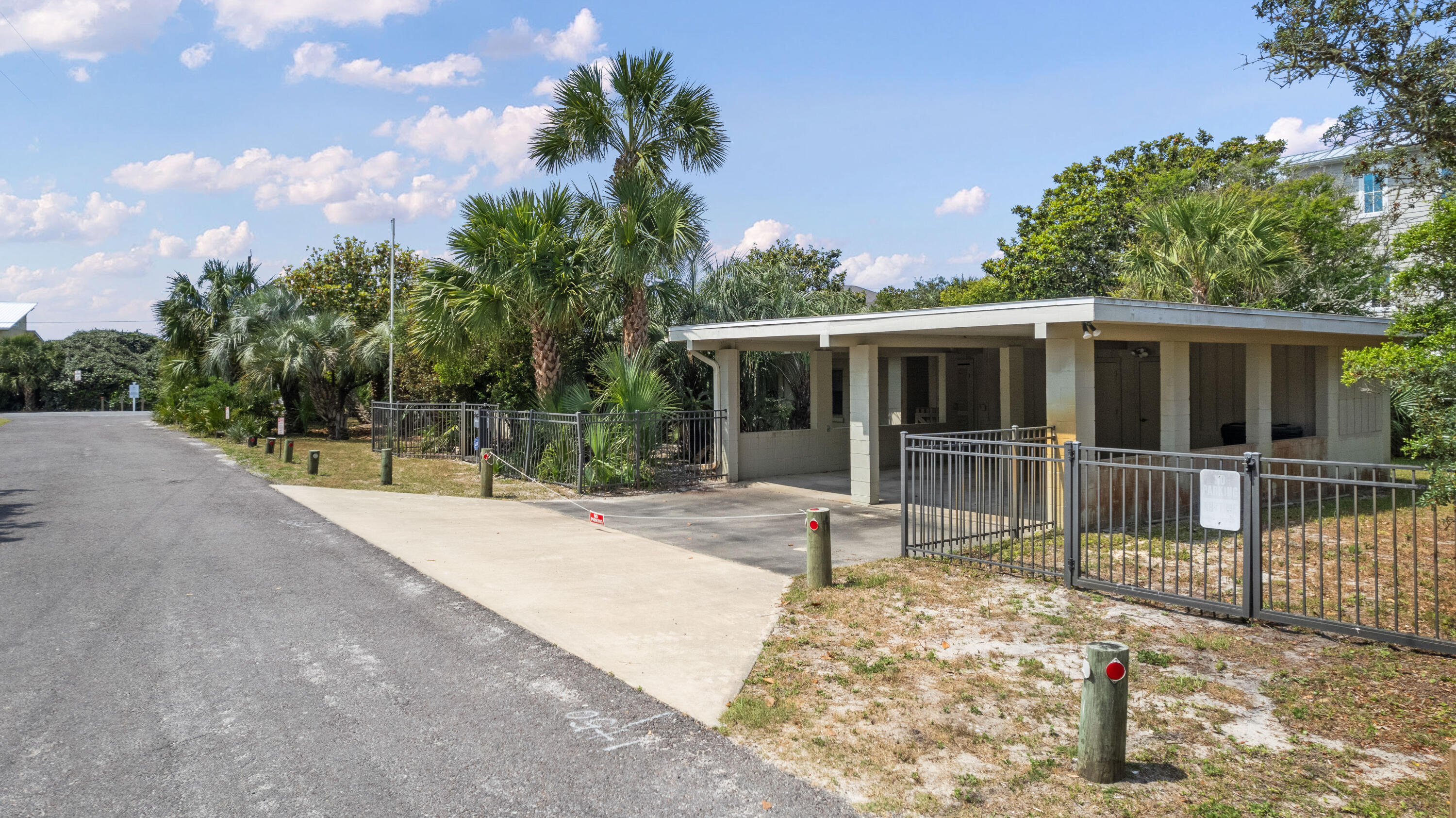 BLUE MOUNTAIN BEACH - Residential