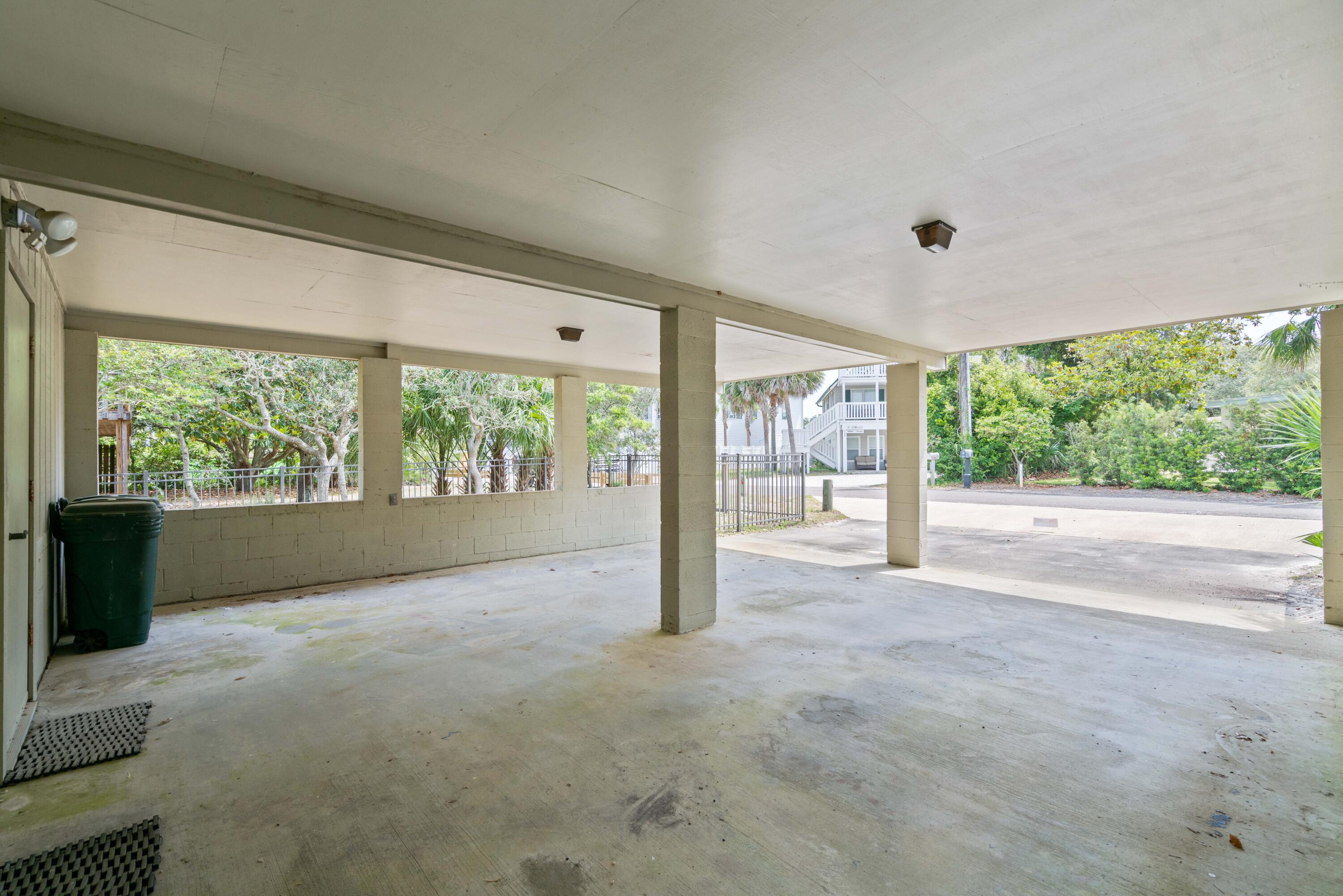 BLUE MOUNTAIN BEACH - Residential