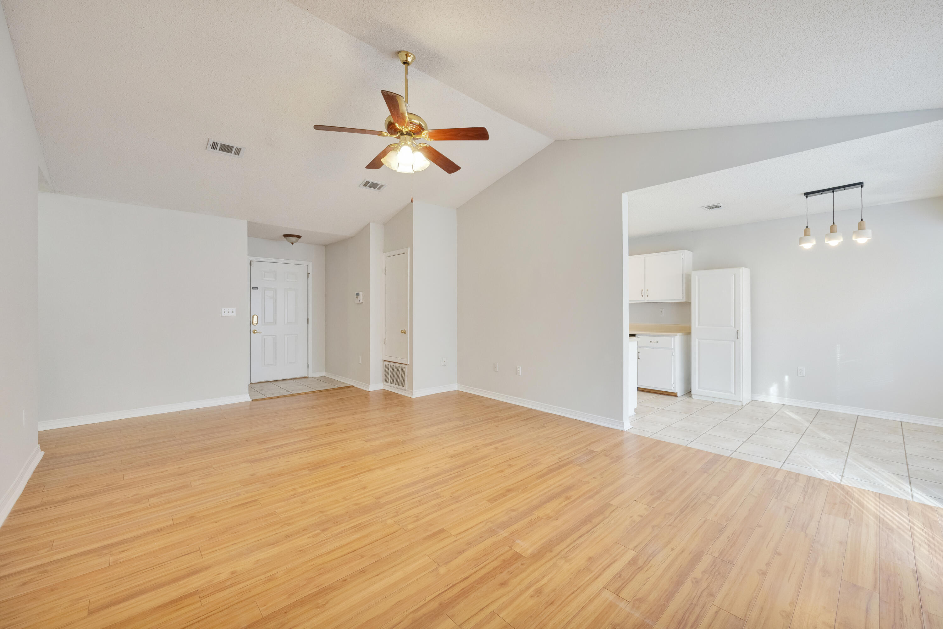 CORONADO VILLAGE PH 1 - Residential
