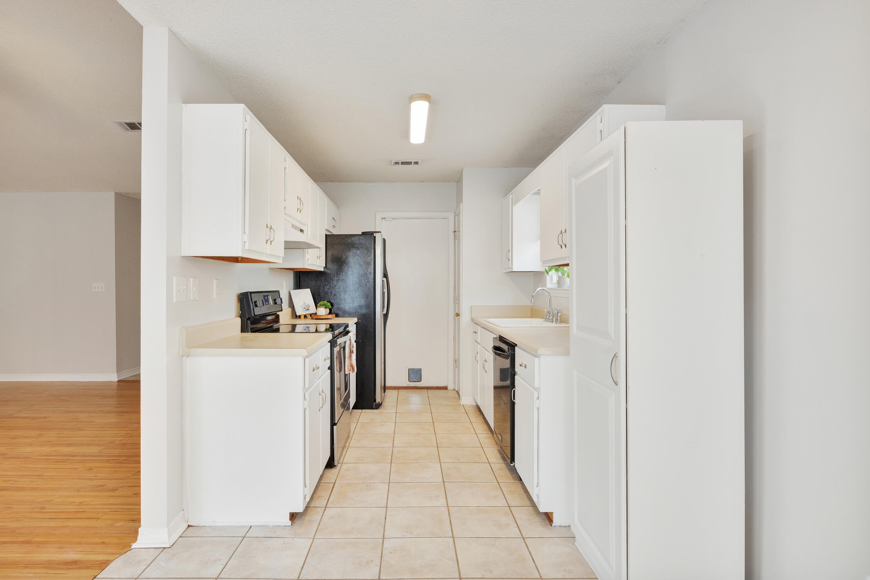 CORONADO VILLAGE PH 1 - Residential