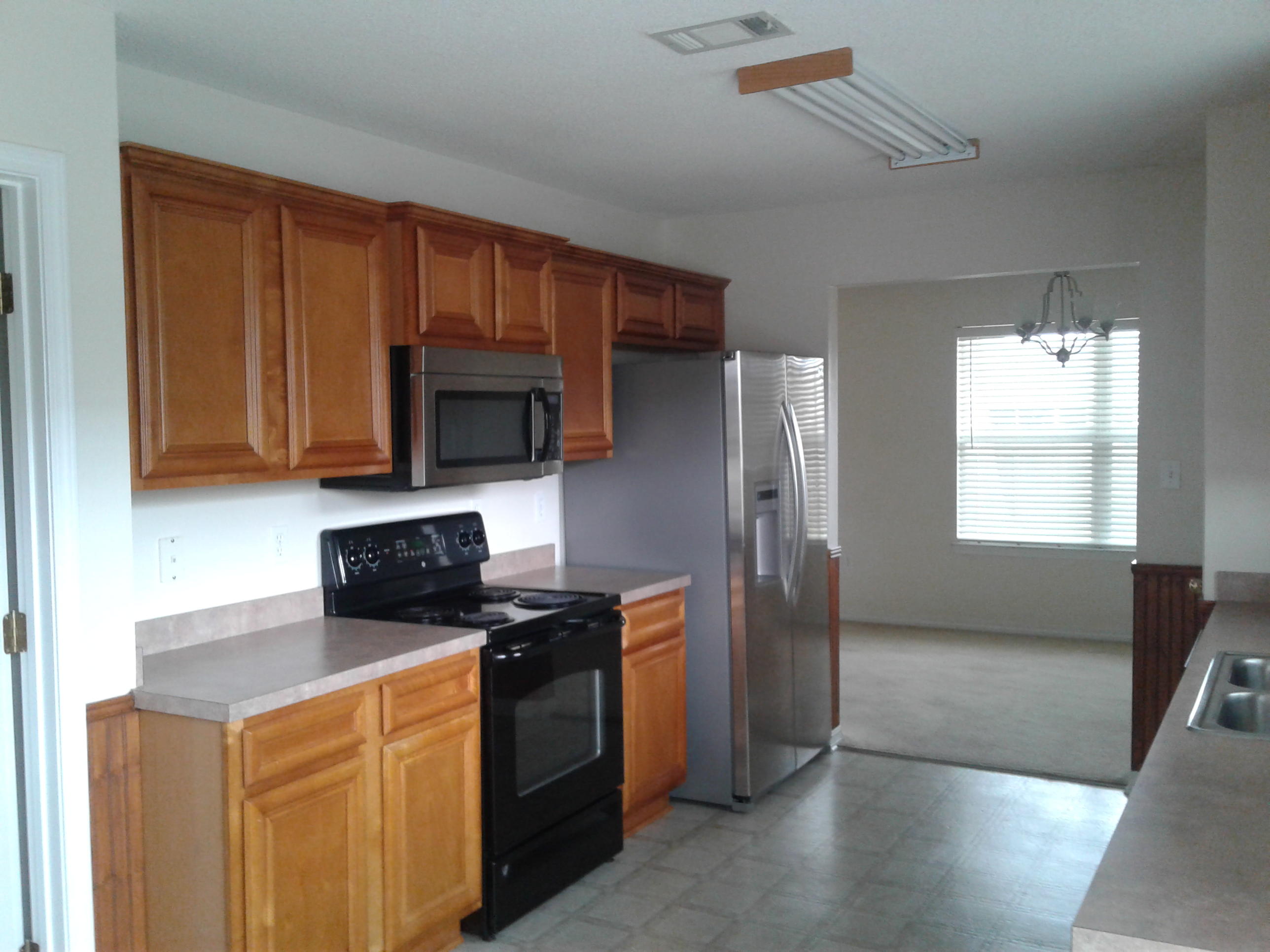 BROOKE ESTATES PH II - Residential Lease