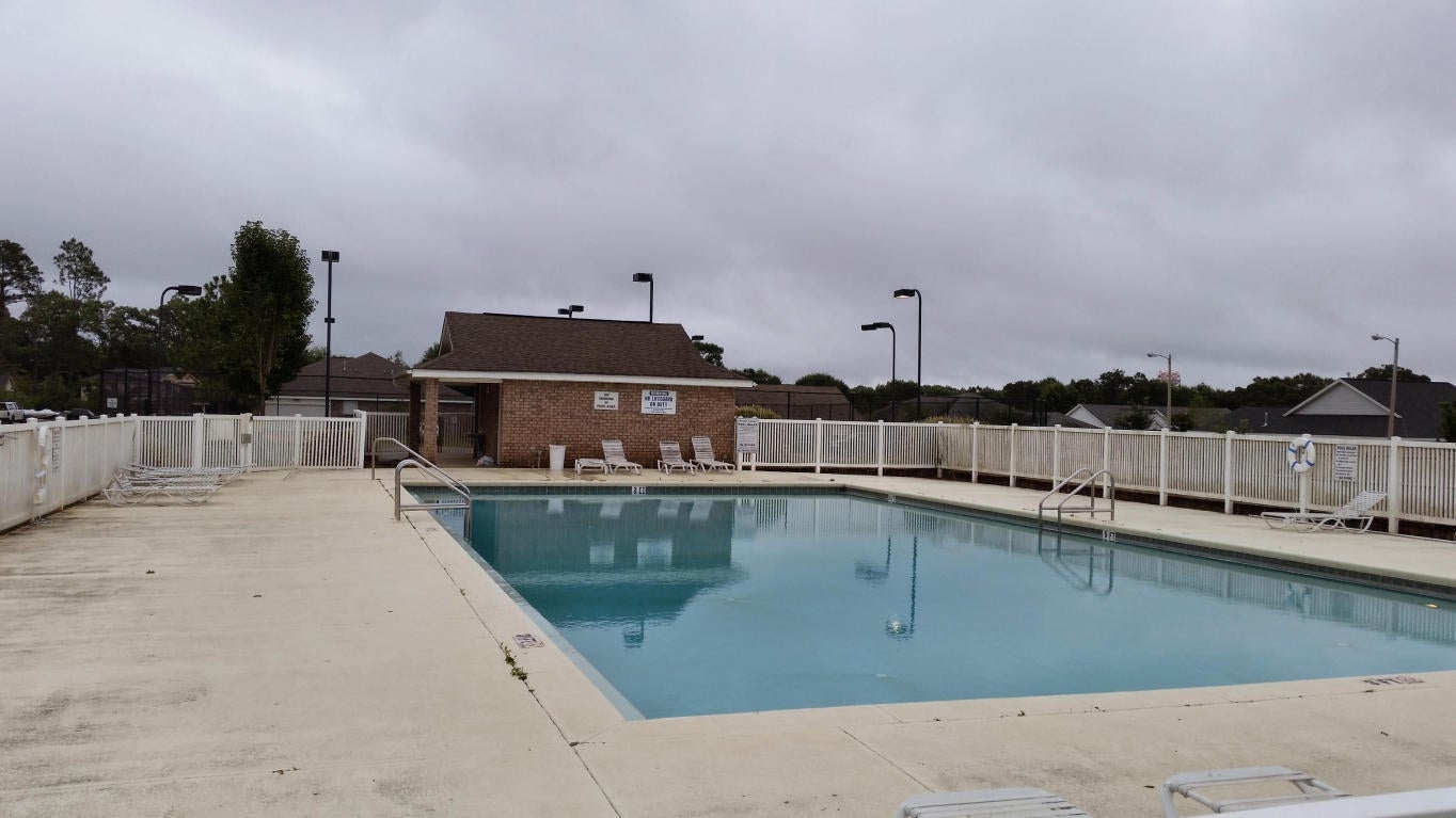 BROOKE ESTATES PH II - Residential Lease
