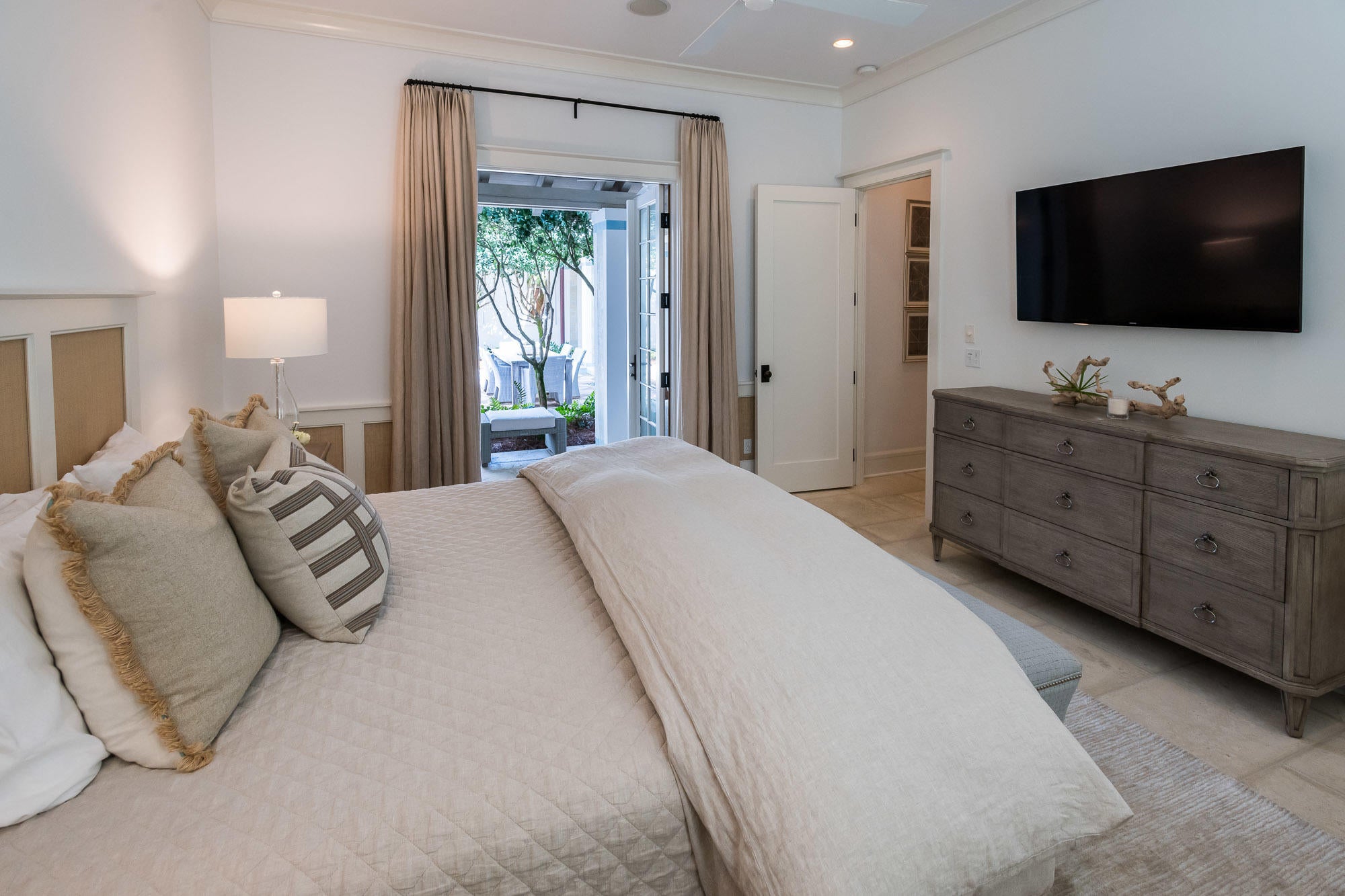 ALYS BEACH - Residential