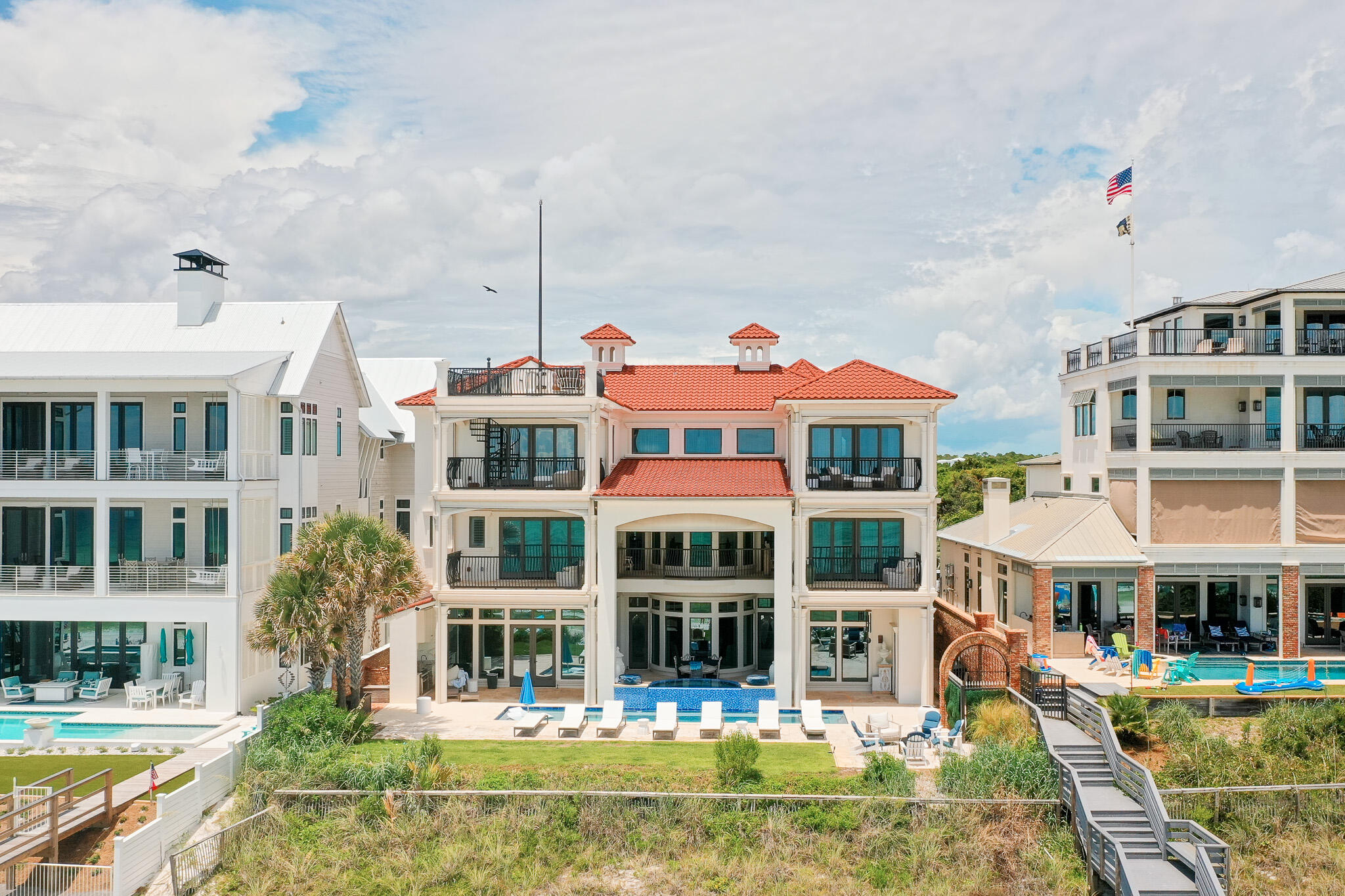 BLUE MOUNTAIN BEACH - Residential