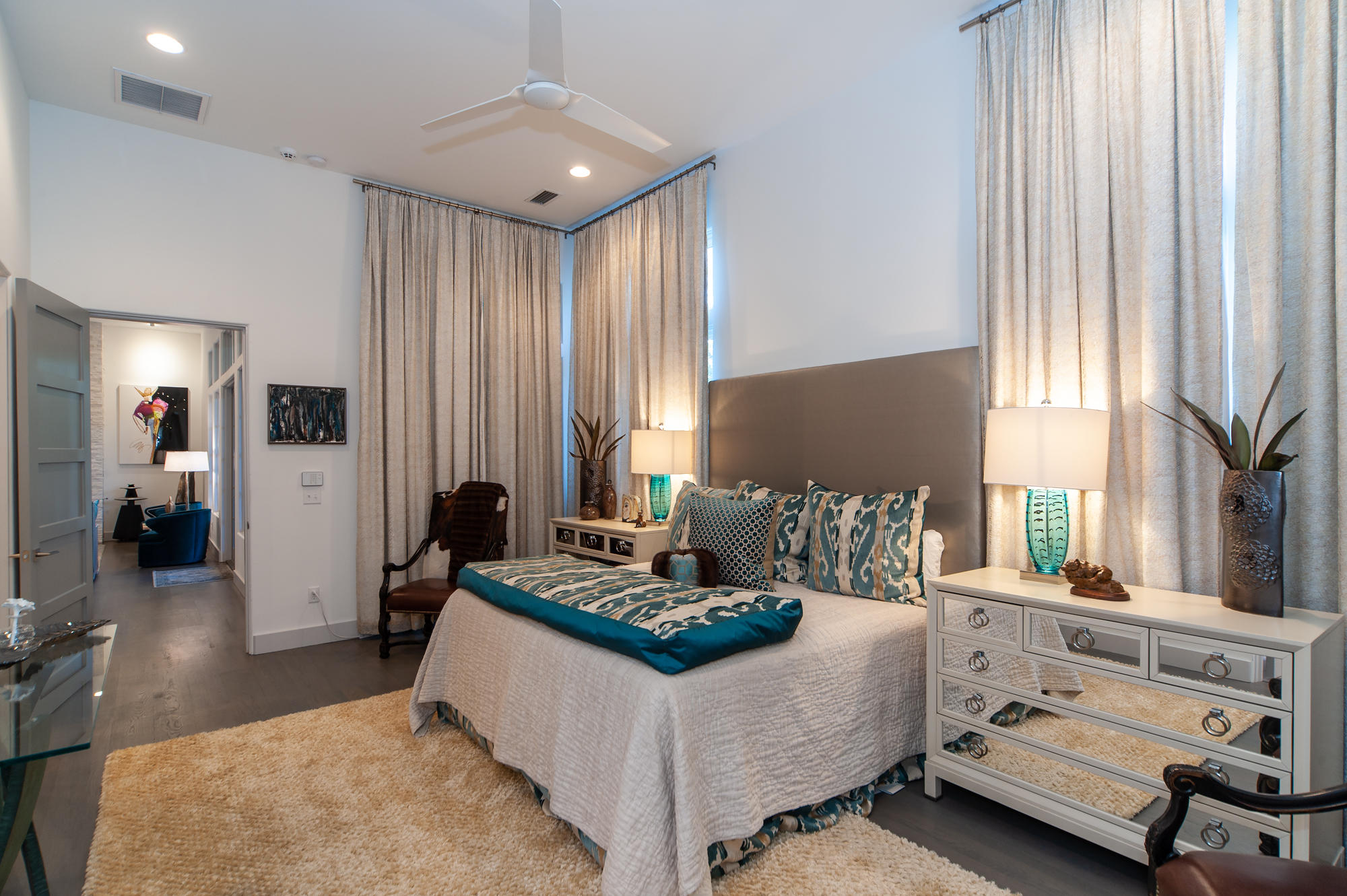 RETREAT THE - Residential