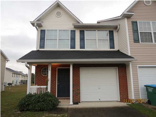 ROLLING PINES - Residential Lease
