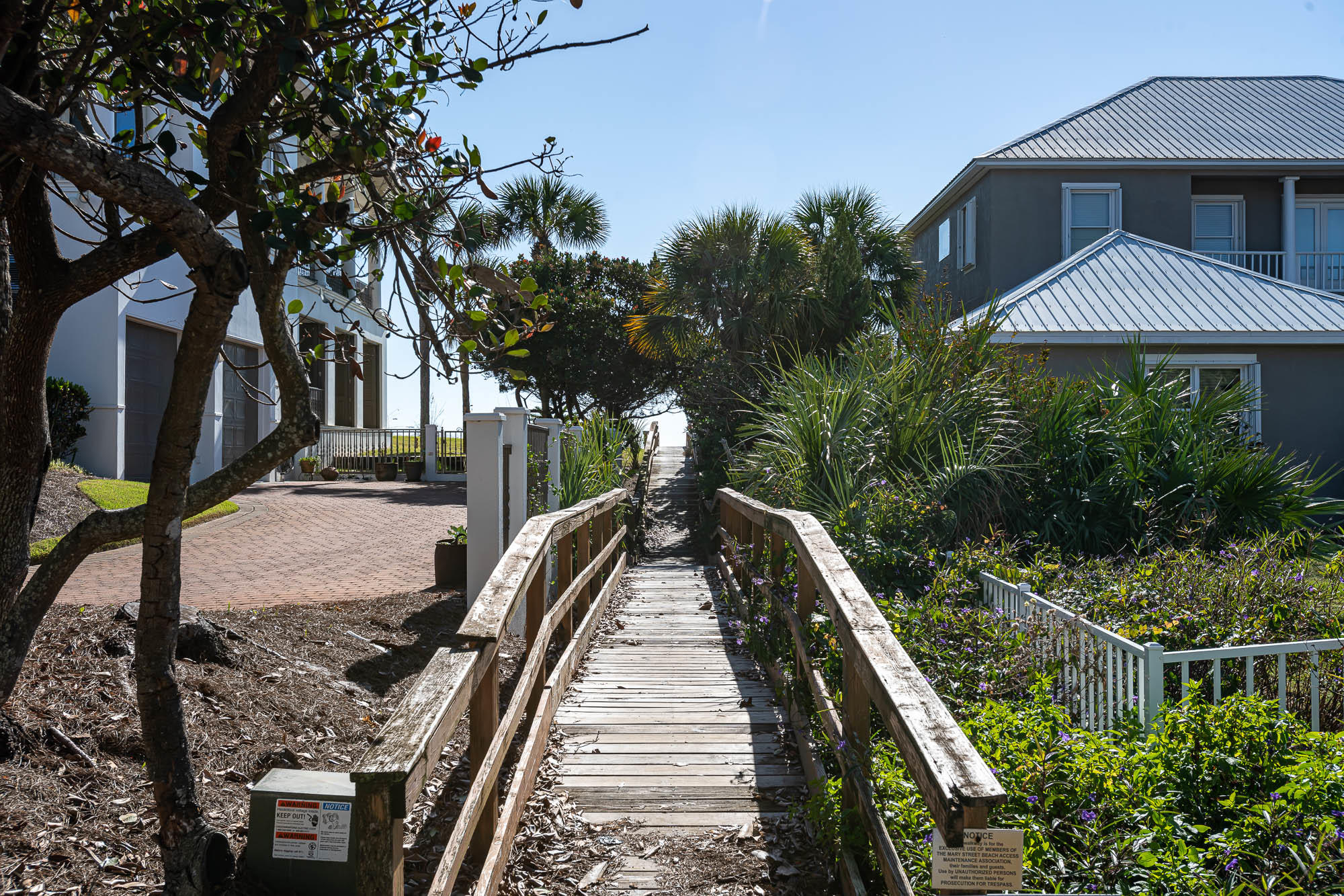 GULF DUNES - Residential