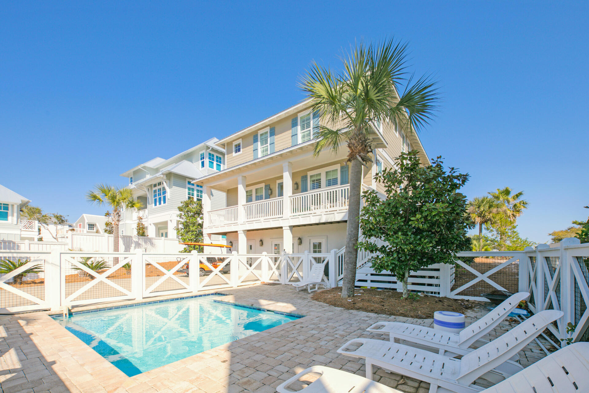 BEACH HIGHLANDS - Residential