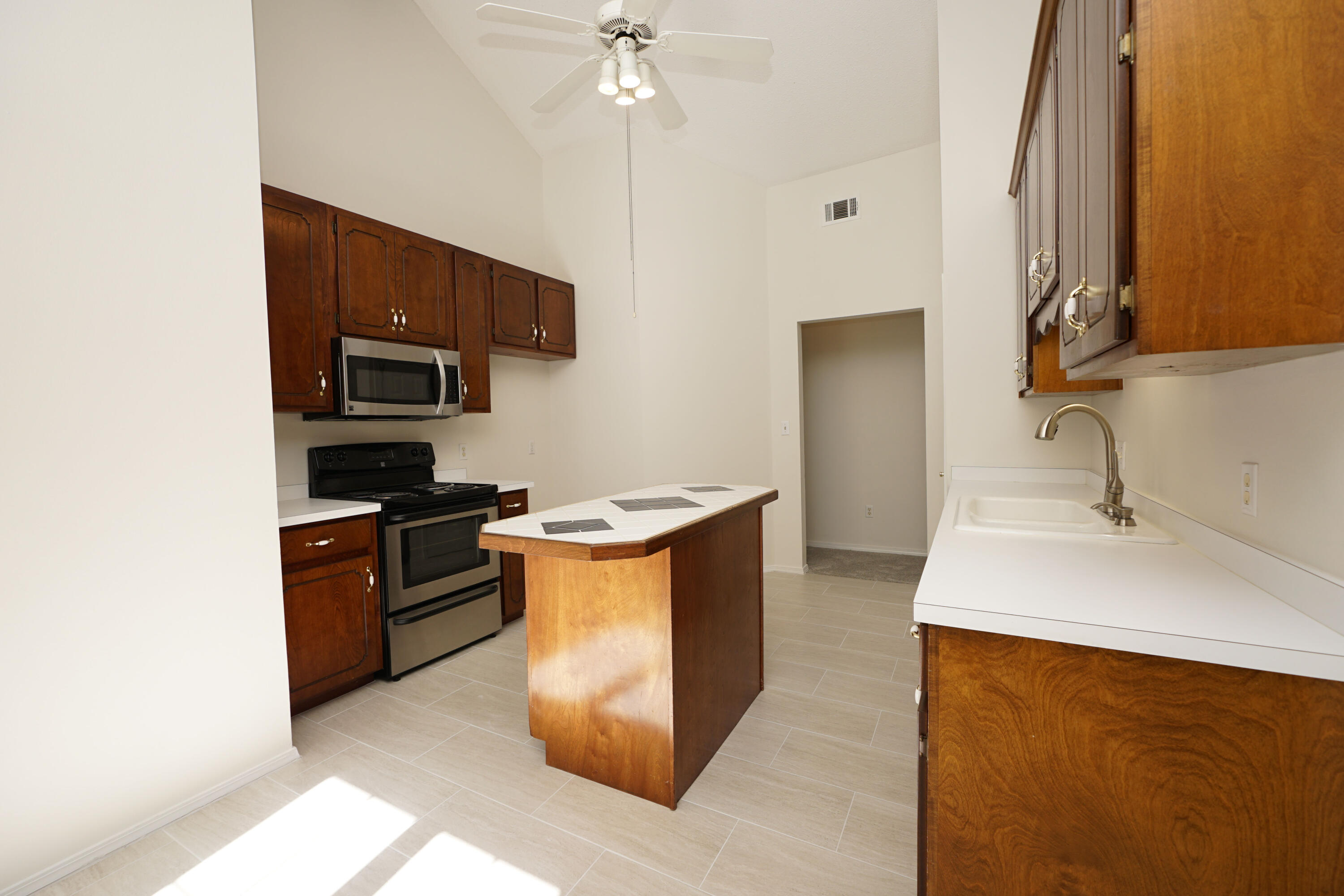PARKWOOD SQUARE PH 2 - Residential