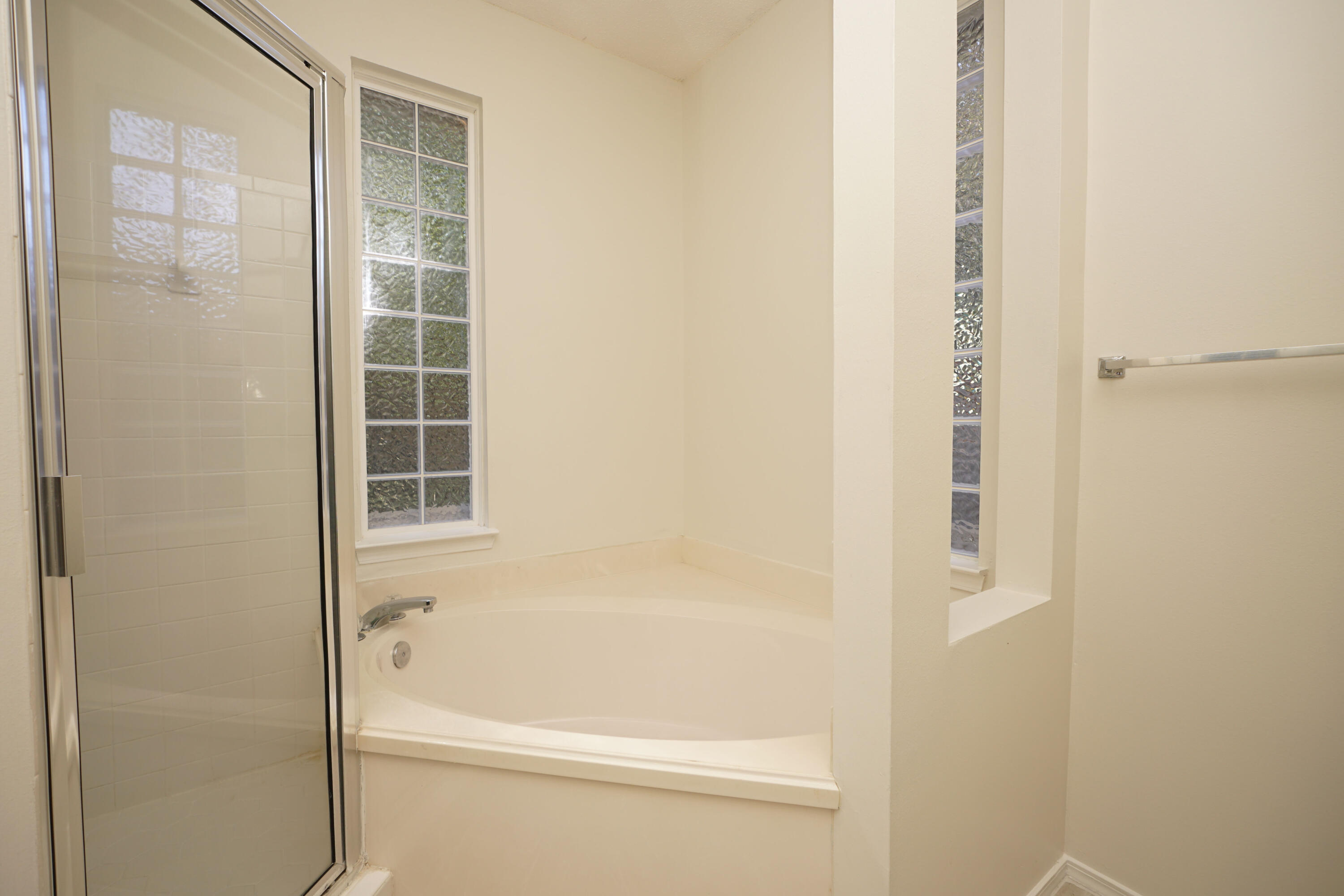 PARKWOOD SQUARE PH 2 - Residential