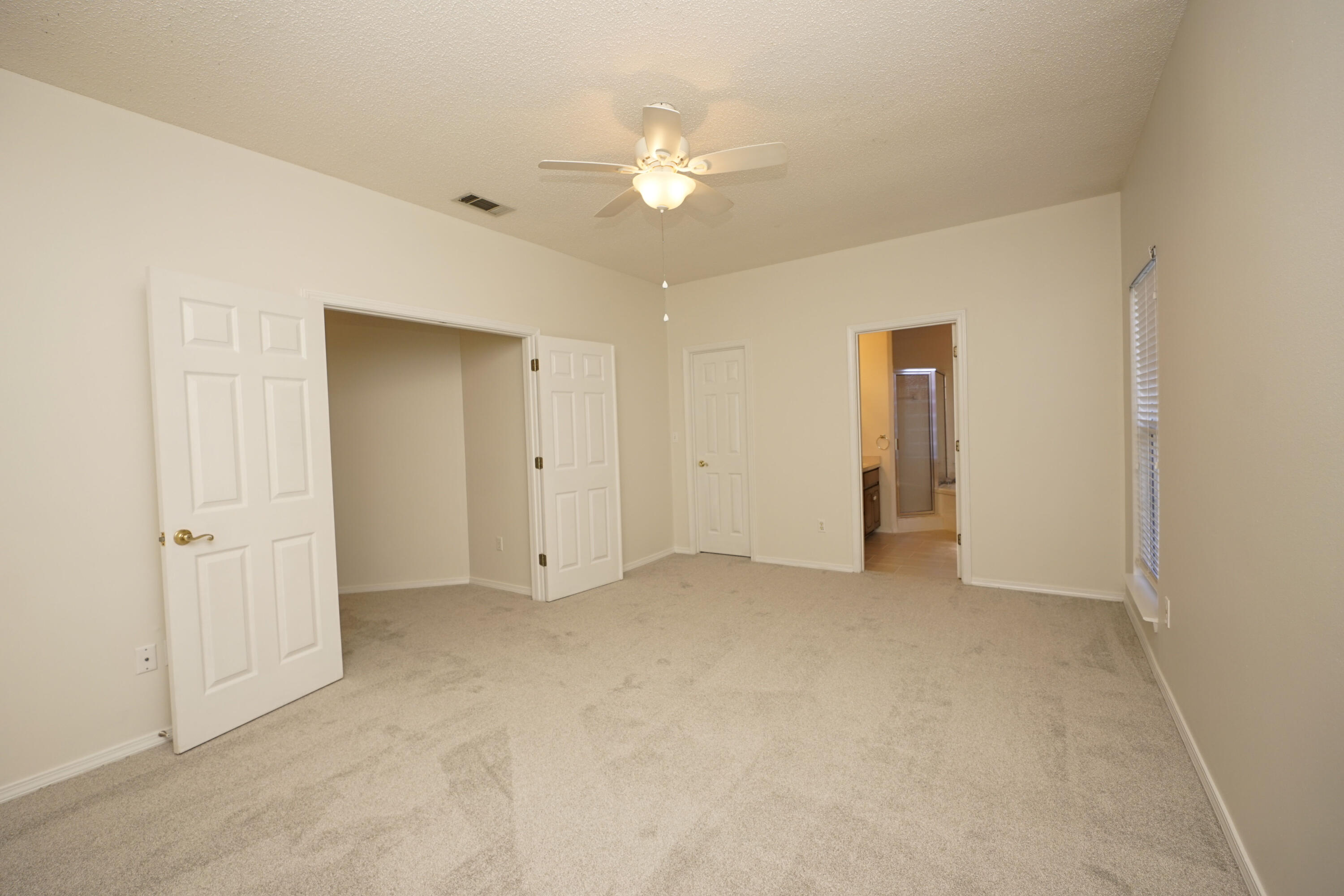 PARKWOOD SQUARE PH 2 - Residential