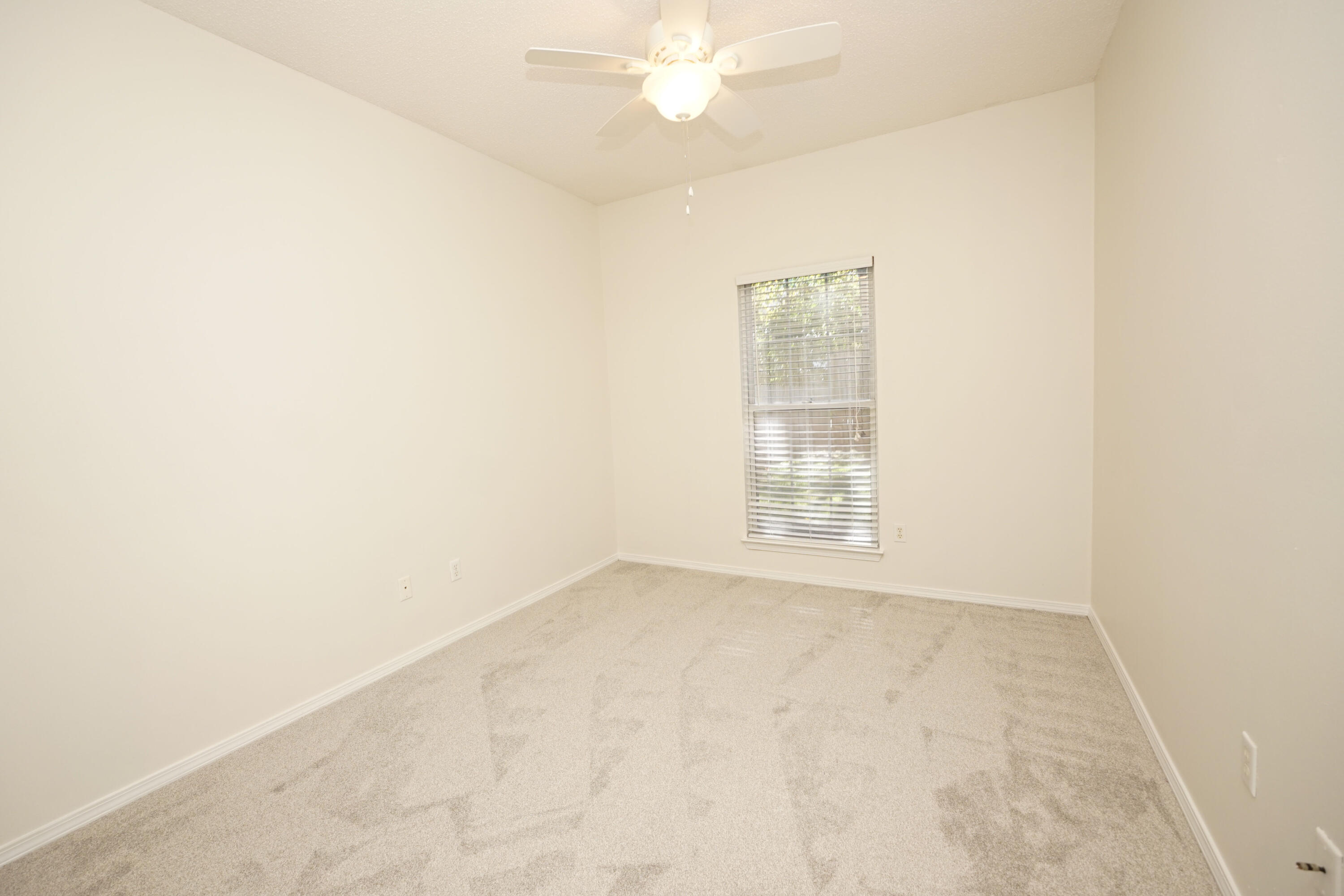 PARKWOOD SQUARE PH 2 - Residential