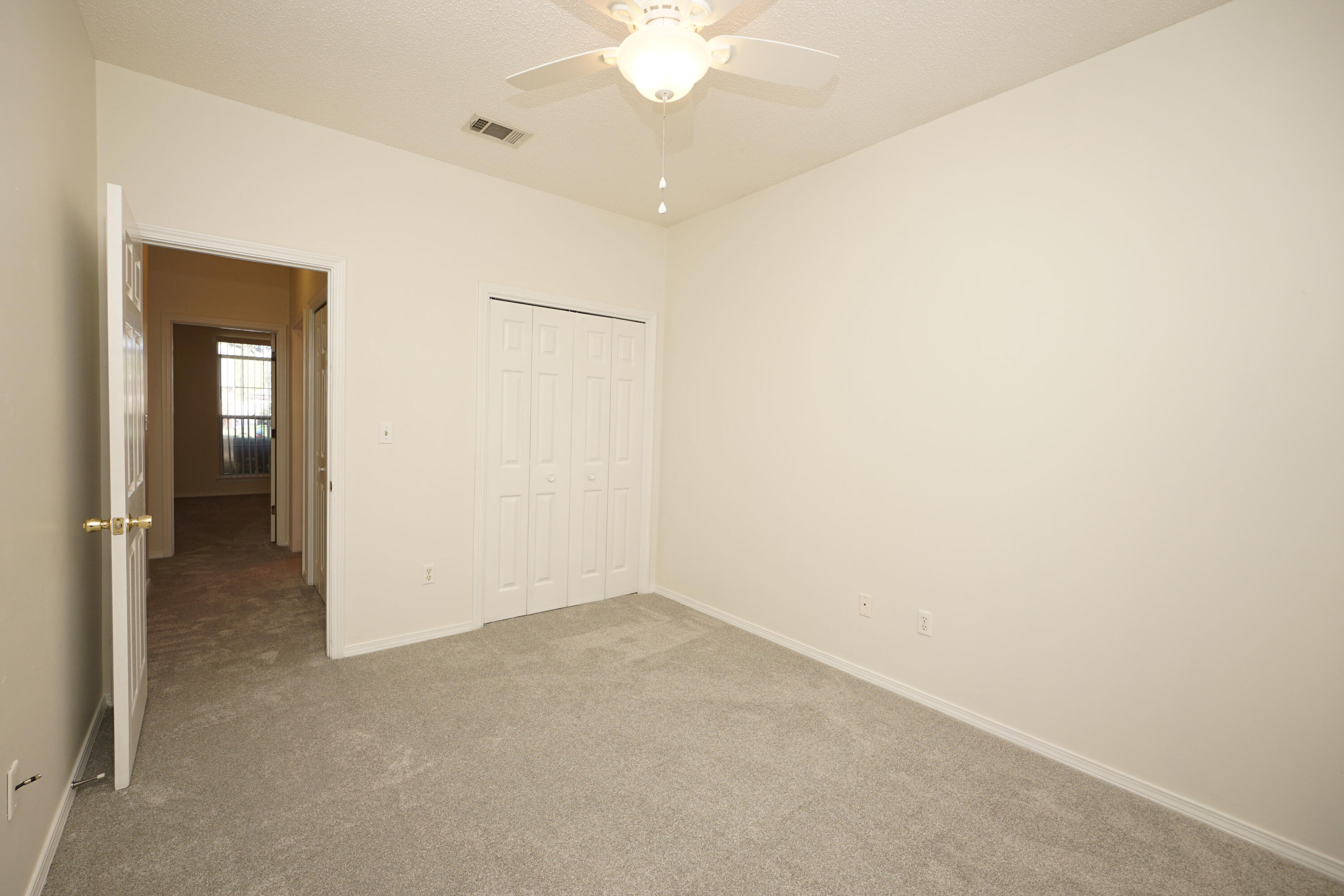 PARKWOOD SQUARE PH 2 - Residential