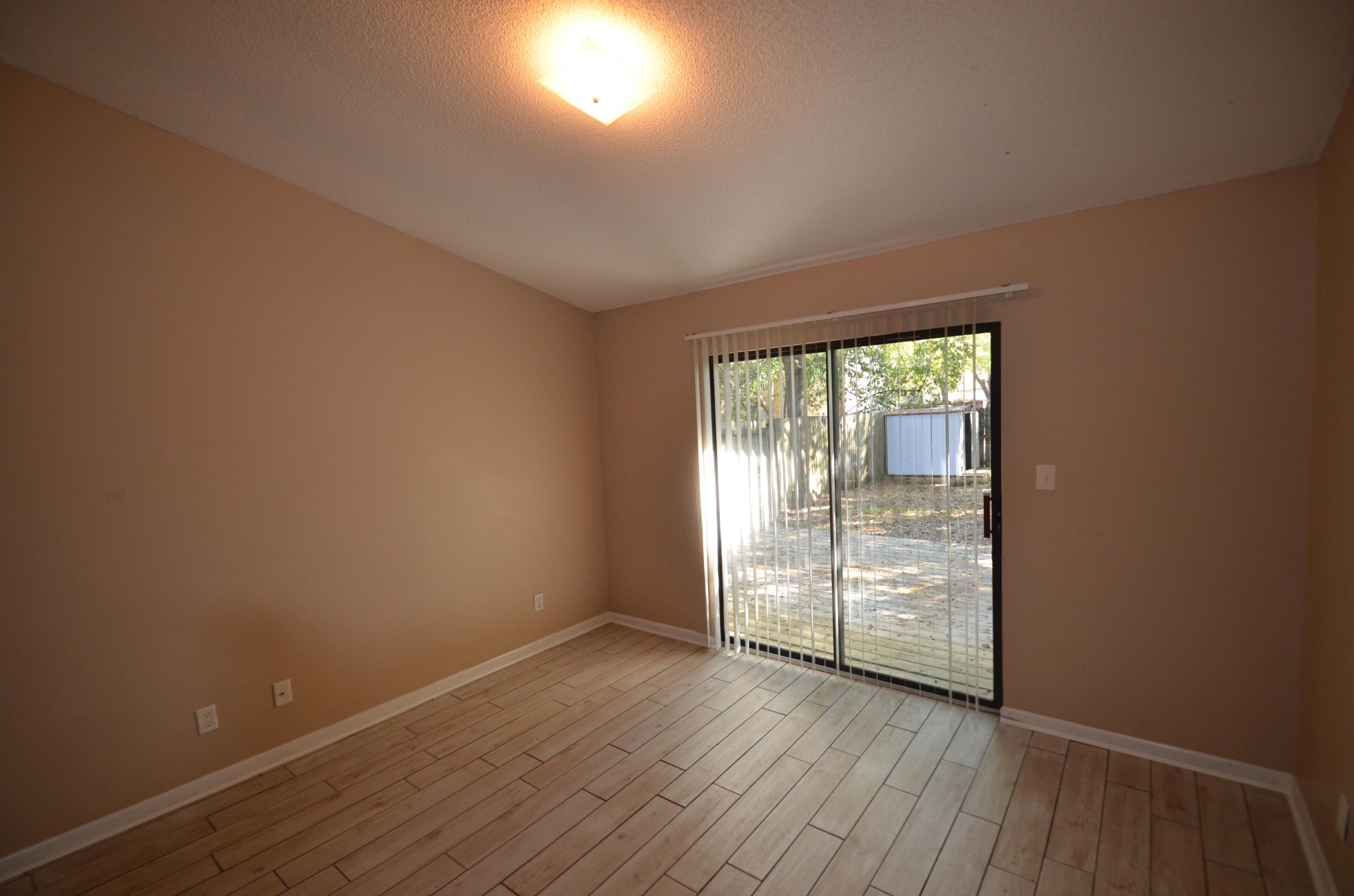 BELL-BROOK ESTATES 1ST ADDN - Residential Lease