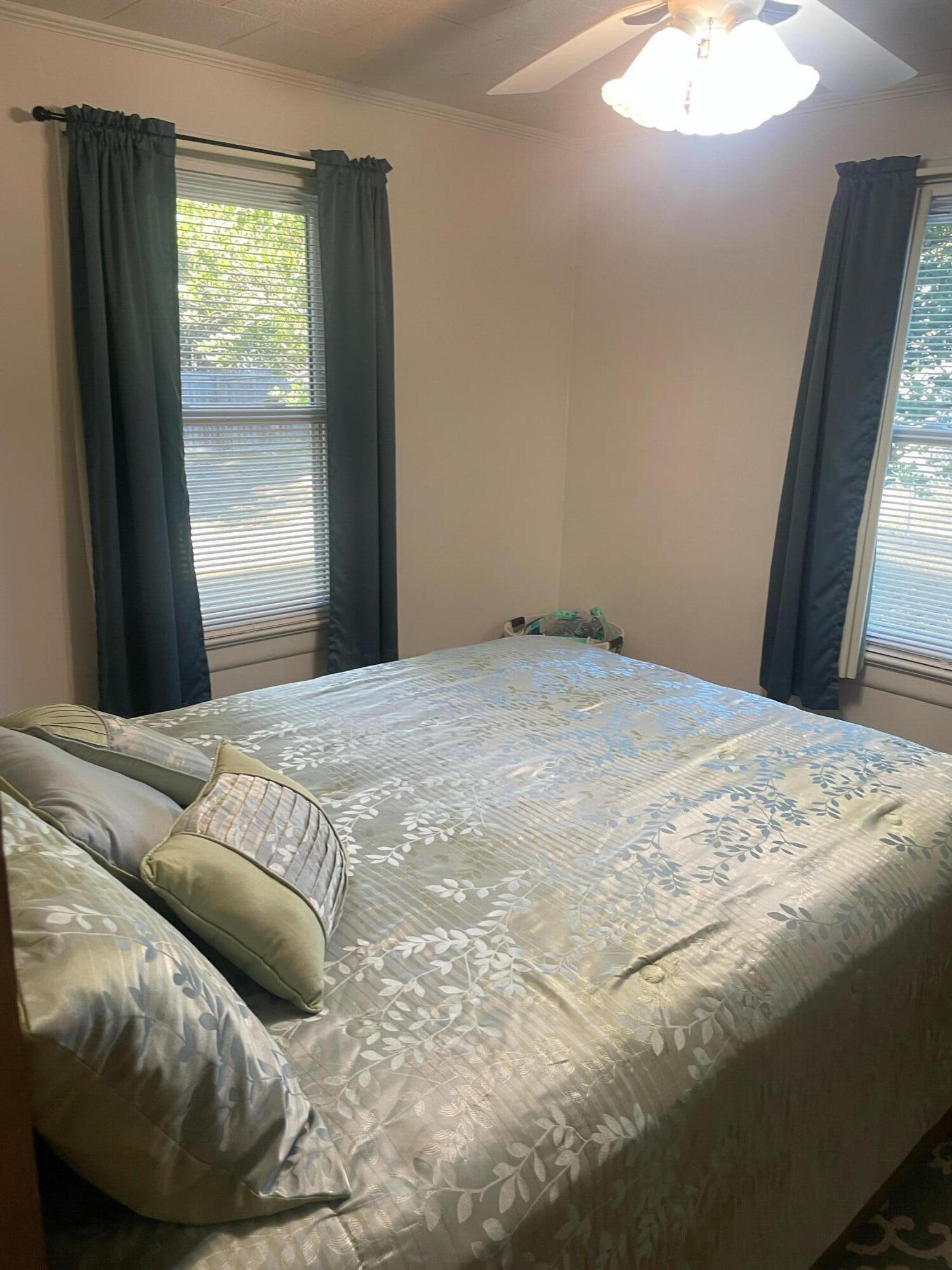 25 - Crestview Area - Residential