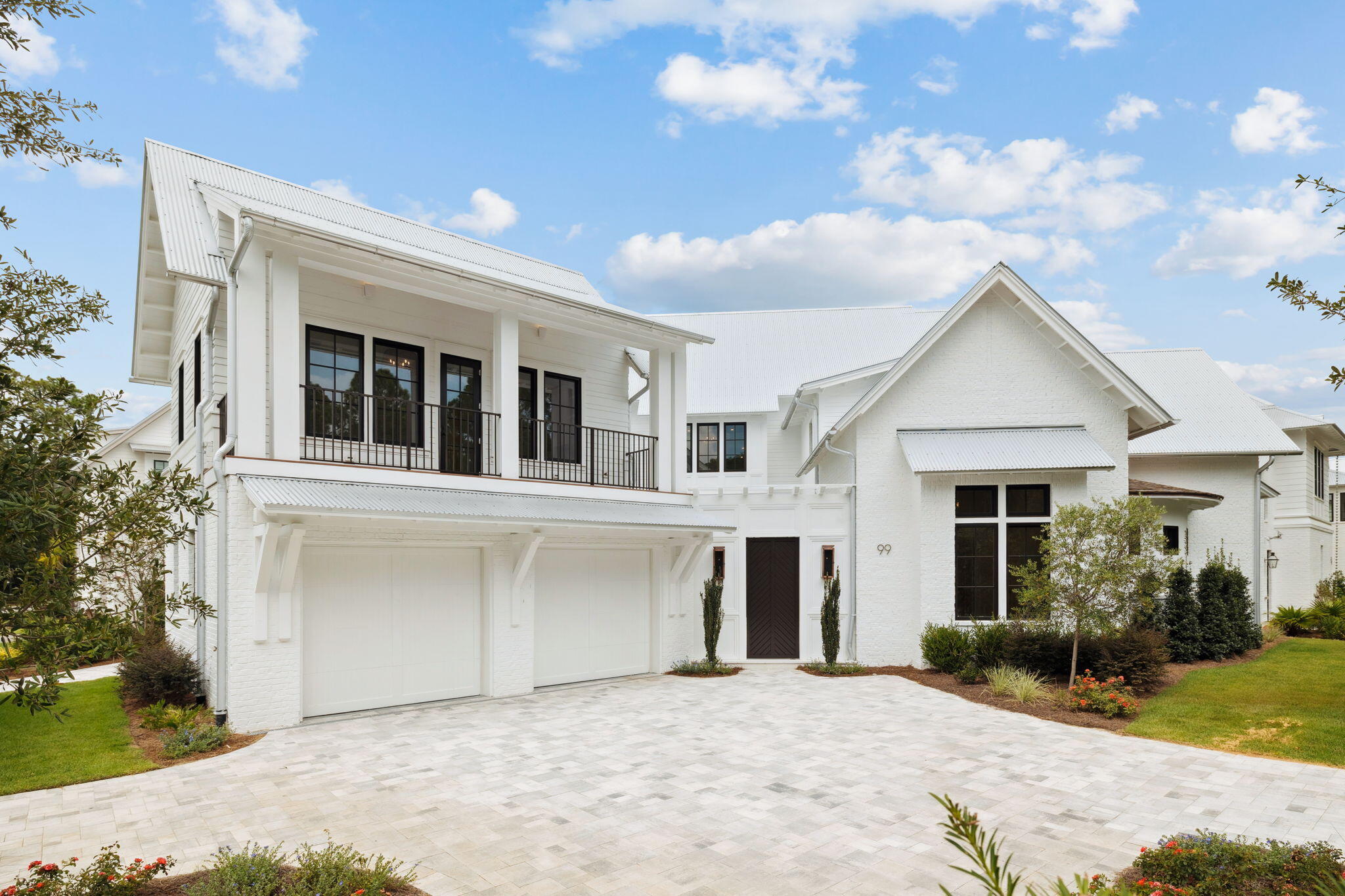 CHURCHILL OAKS - Residential