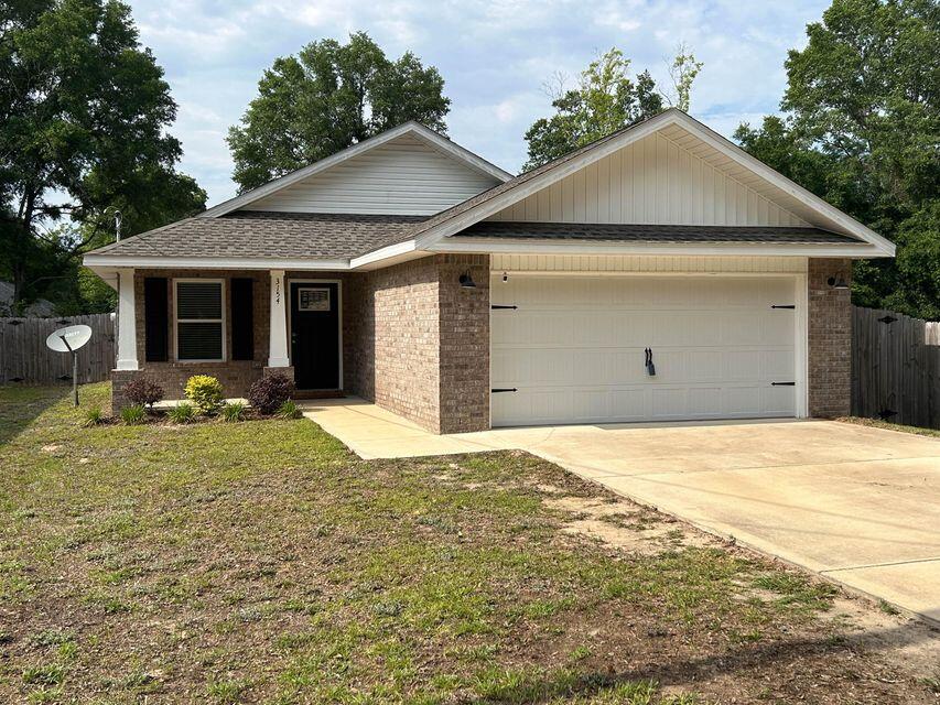 GARDEN CITY - Residential Lease