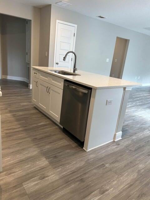 GARDEN CITY - Residential Lease