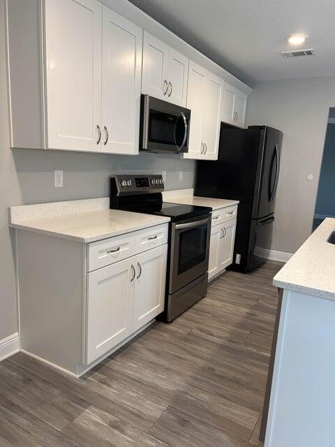 GARDEN CITY - Residential Lease