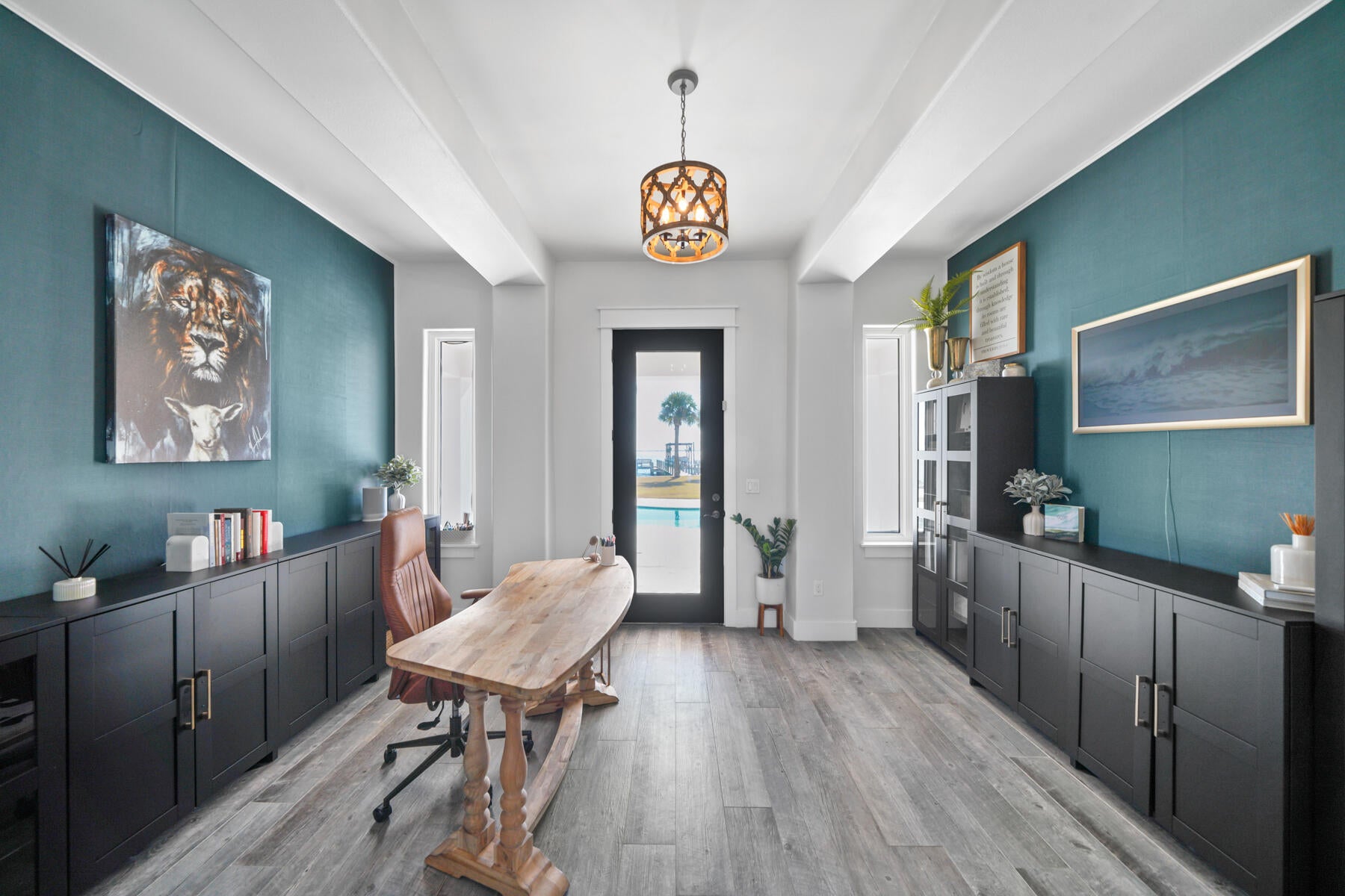 BLACK POINTE - Residential