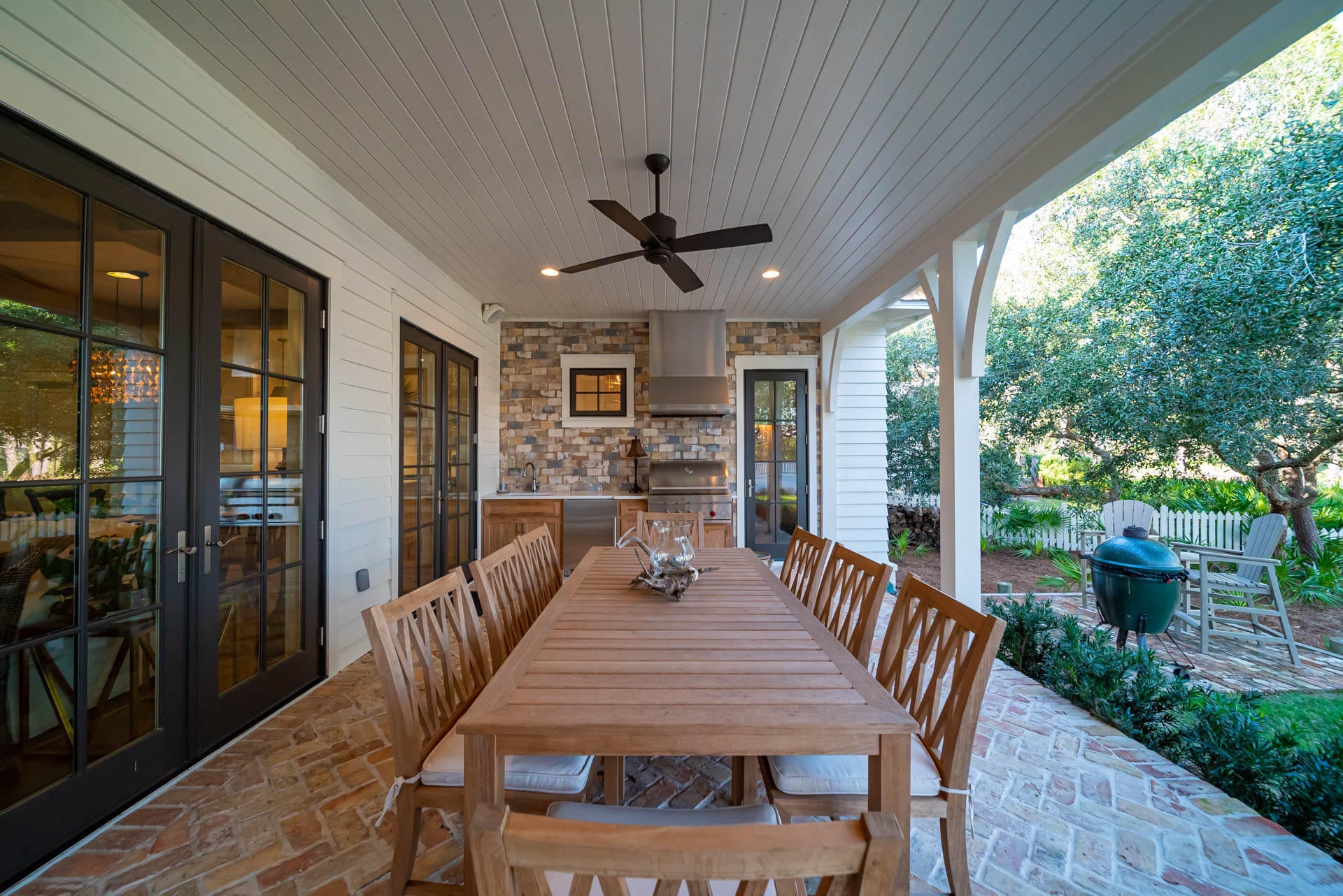BOTANY BAYOU - Residential