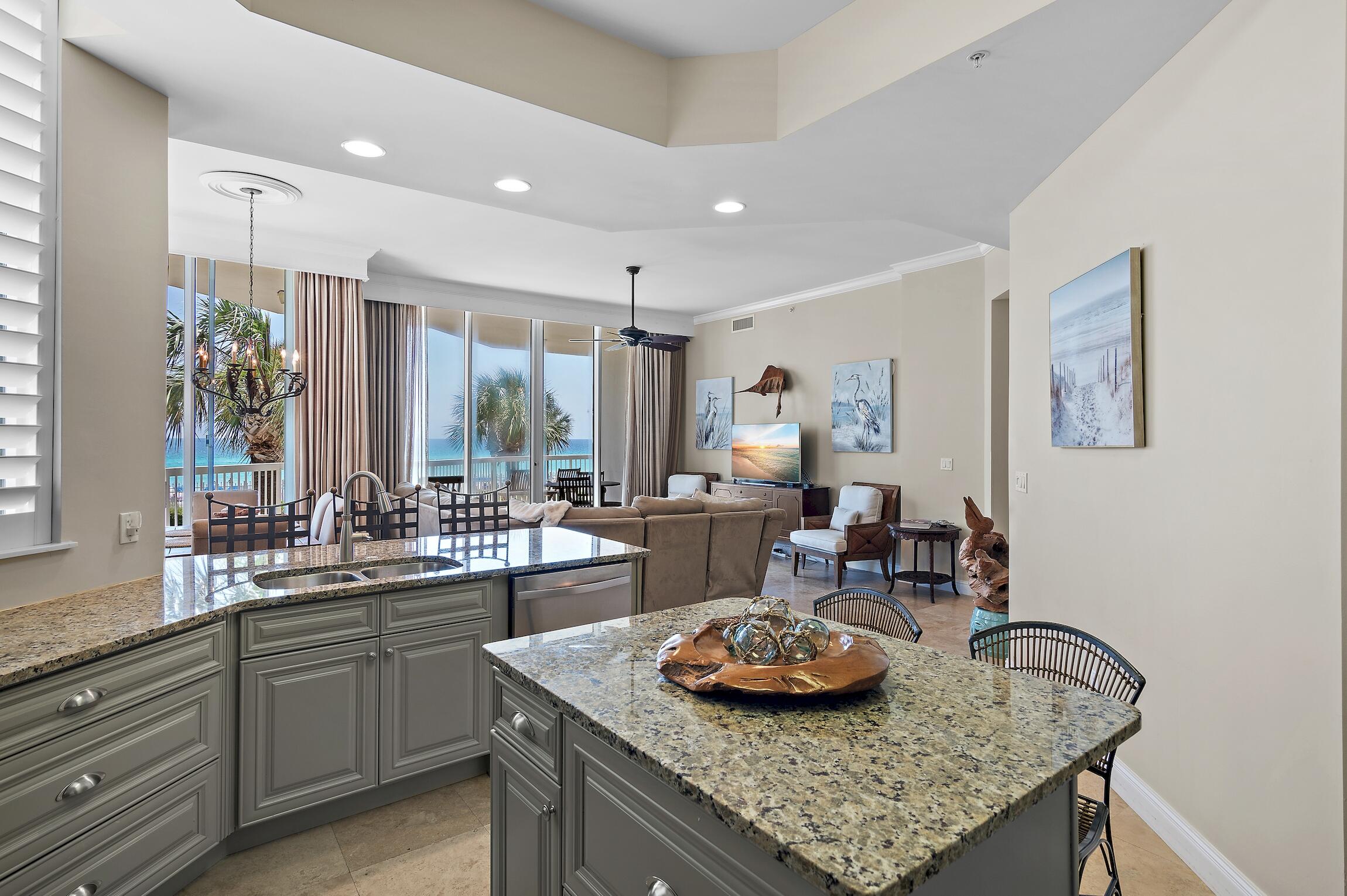 SILVER BEACH TOWERS - Residential