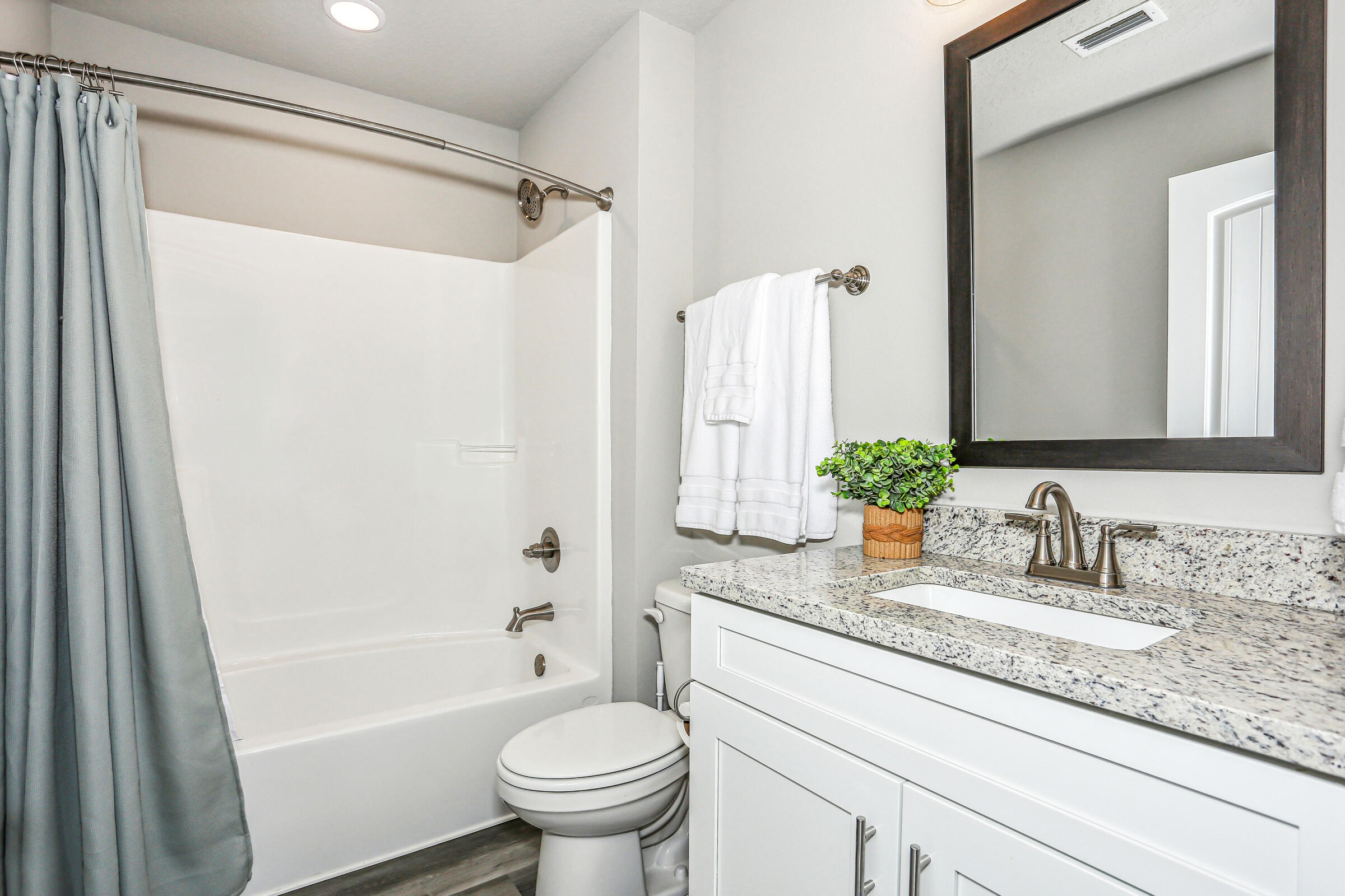 Doyle Hawkins Landing - Residential