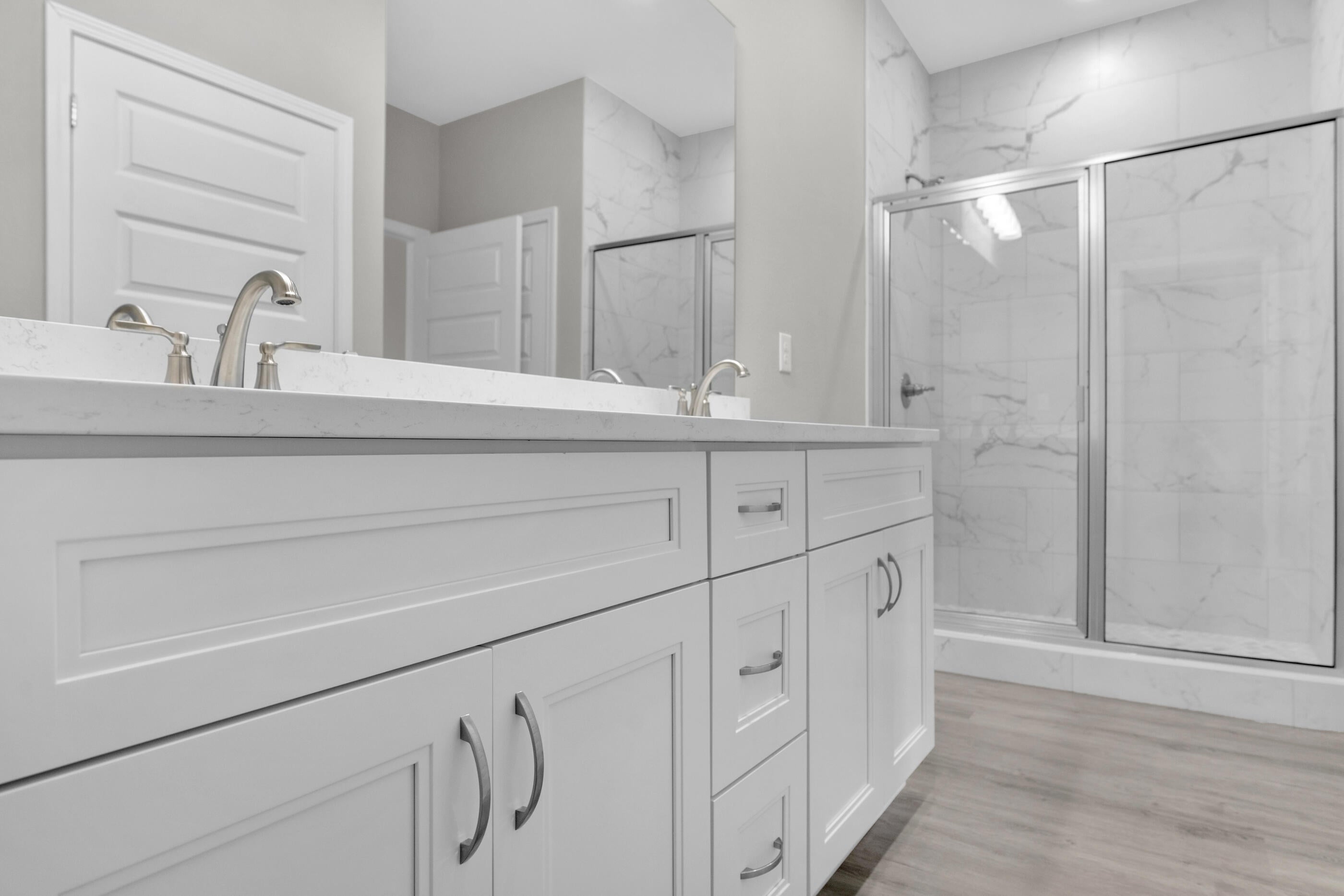 LAKERIDGE EST - Residential